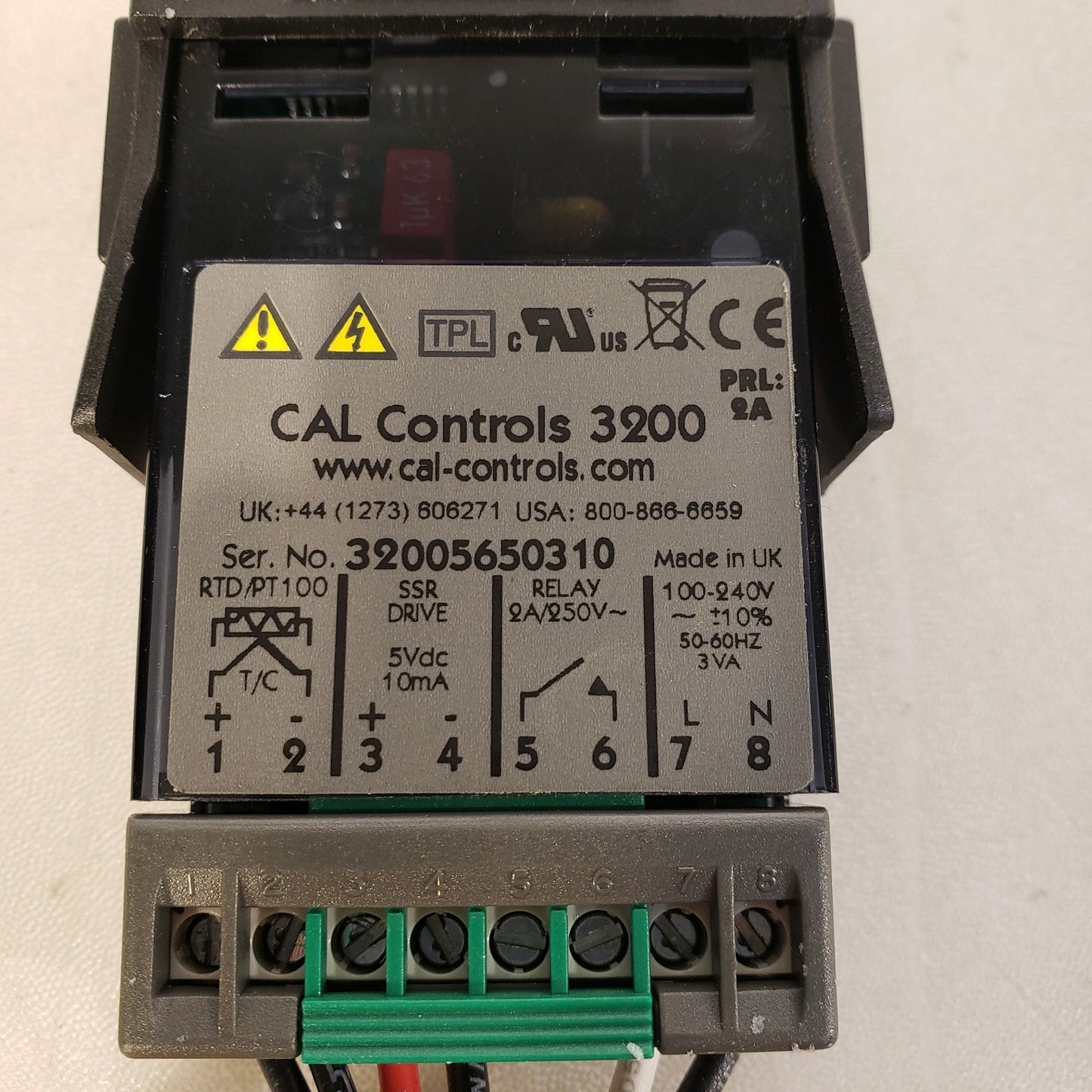 Cal Controls 3200 Temperature Controller for RTD Display 100-240V 50-60HZ Omega
