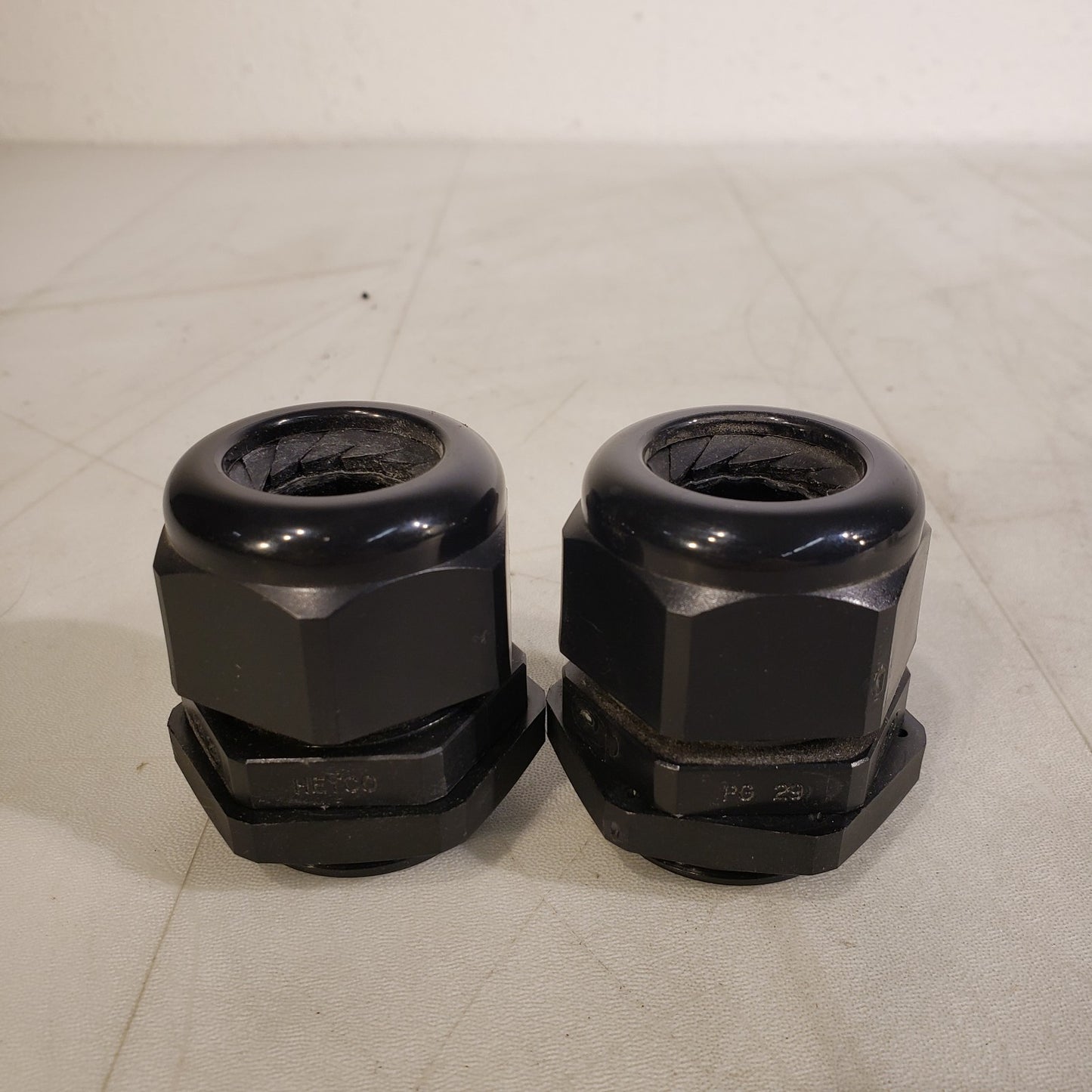 HEYCO PG 29 Cable Gland M4504 Nylon Cable Grippers Pack Of 2