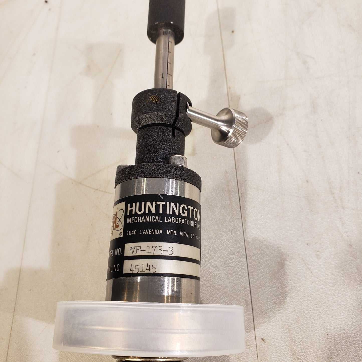 Huntington VF-173-3 2.75" CF DN35CF Conflat 3-inch Linear Motion Feedthrough