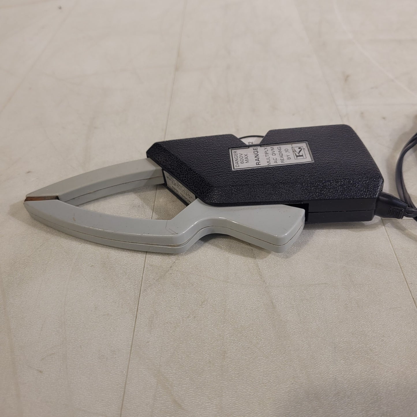 Keithley 1685 Clamp-on AC Current Probe Max 300 Amps 600 Volts