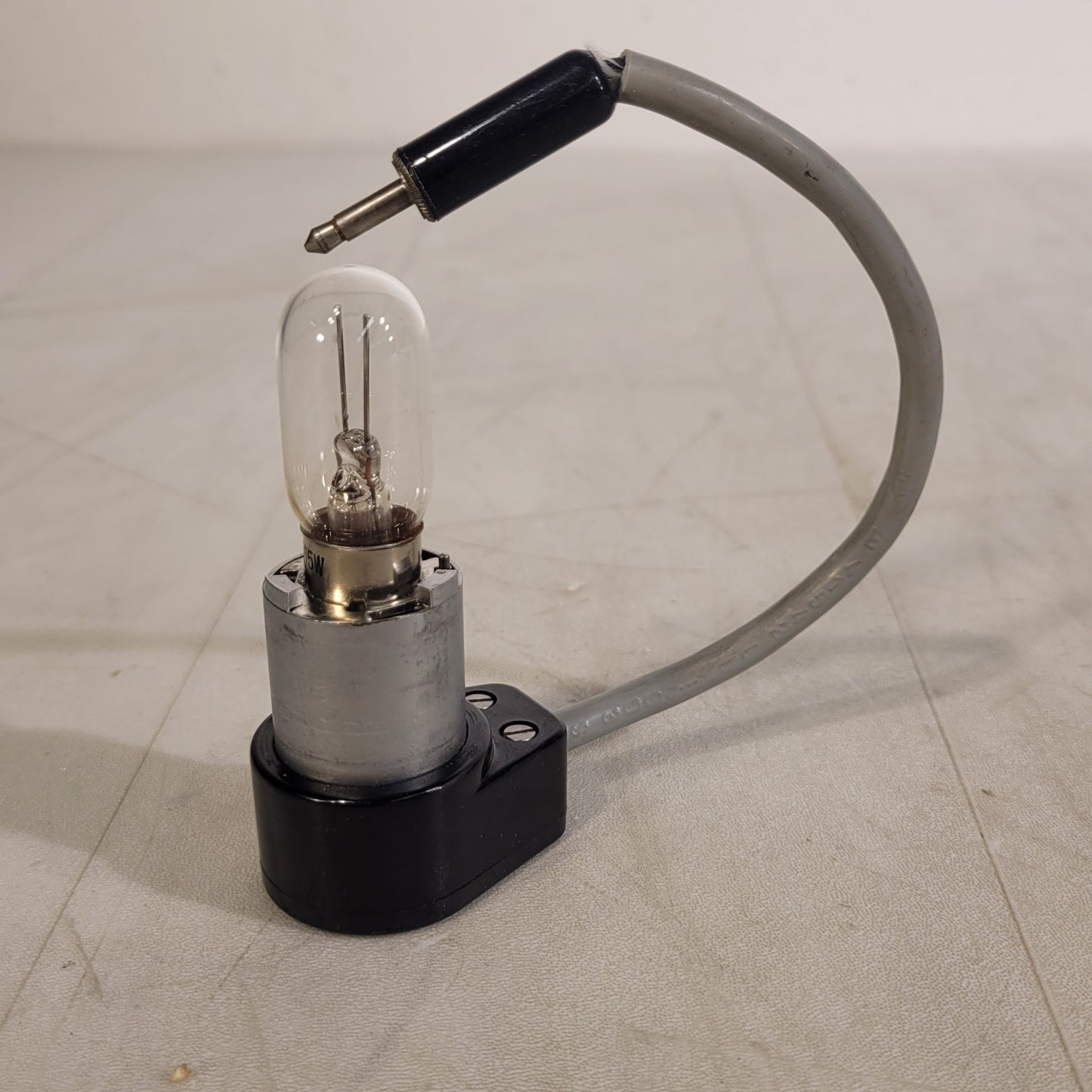 Carl Zeiss X9-B-30 Microscope Replacement Light Bulb Lamp 6V 15W w/ Cable