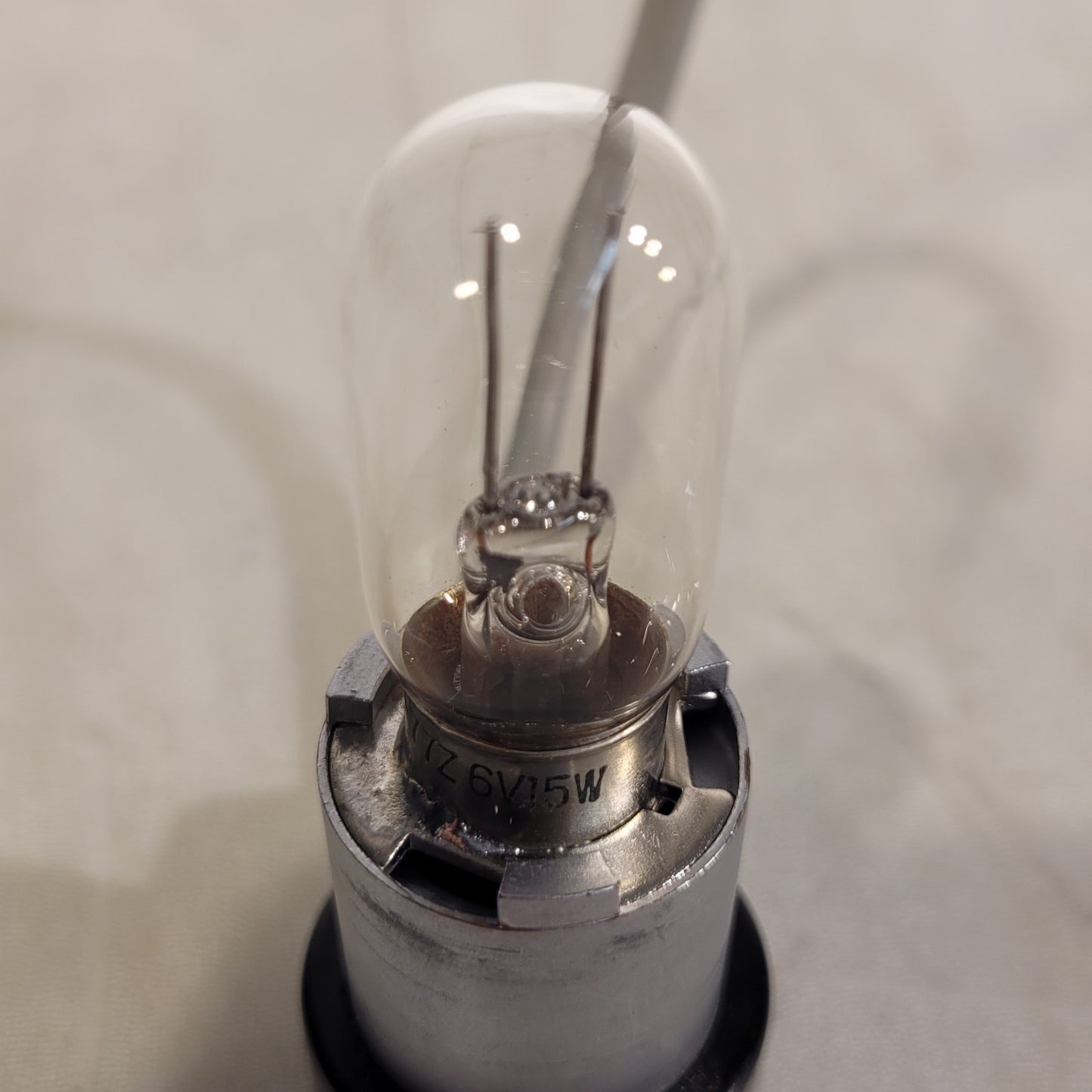 Carl Zeiss X9-B-30 Microscope Replacement Light Bulb Lamp 6V 15W w/ Cable