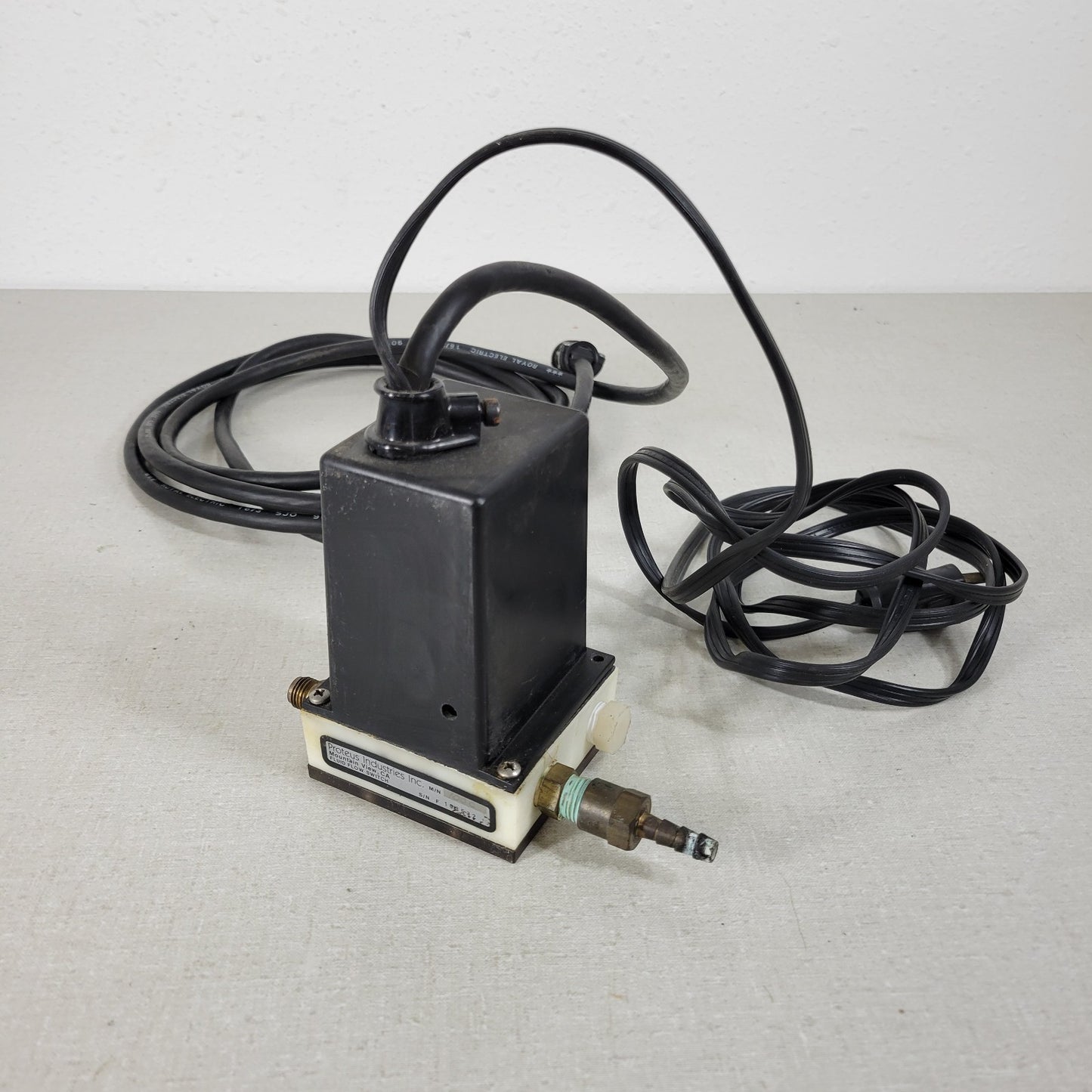 Proteus Industries 1000 Fluid Flow Switch US 120V 3/8" to Taper Tube Fitting