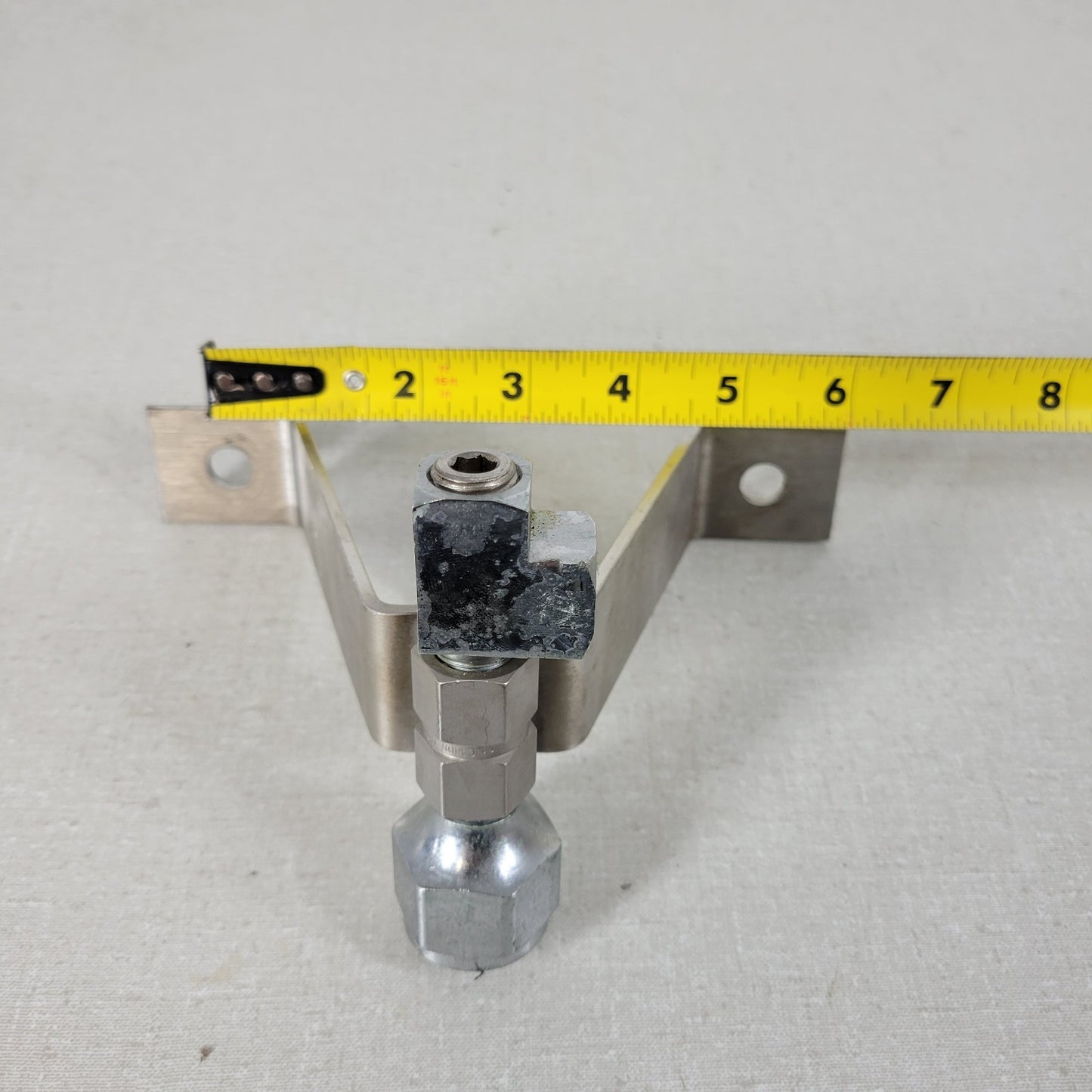 Hose Fitting Bracket CGA580 7/8" Nut To Right Angle T Fitting 1/2" NPT Thread
