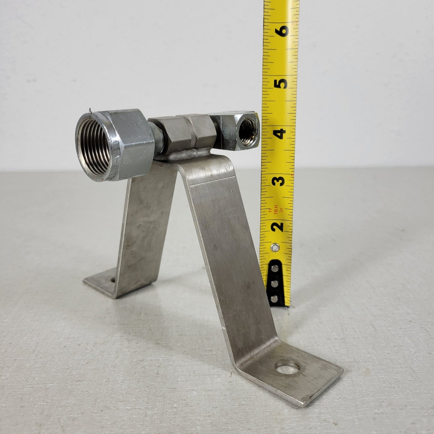 Hose Fitting Bracket CGA580 7/8" Nut To Right Angle T Fitting 1/2" NPT Thread