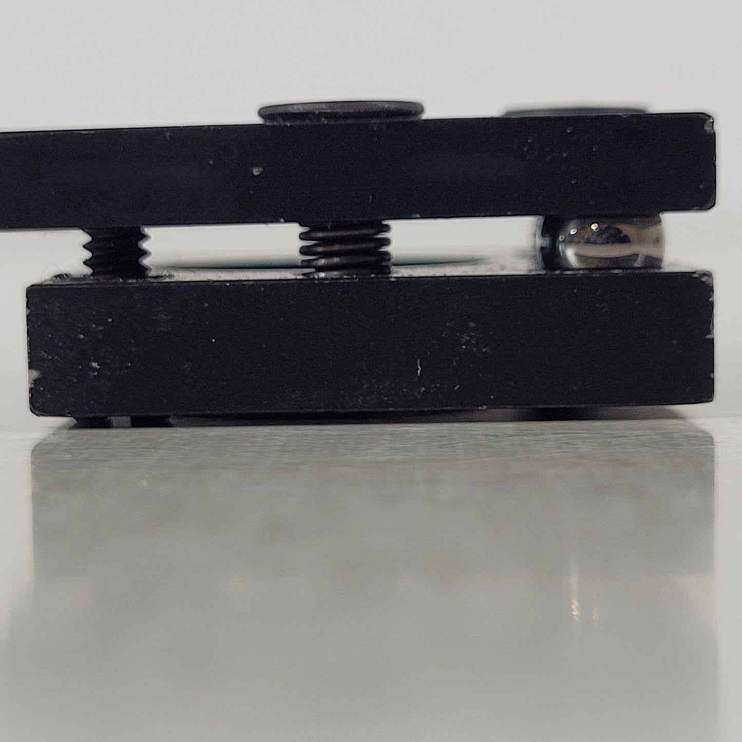 Adjustable 2-axis 0.75" Diameter Optical Mirror Mount Tilt X-Y Stage