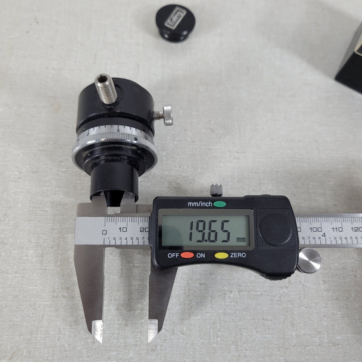 Ealing Variable Rectangular Aperture 0-0.4mm Slit Width Optic