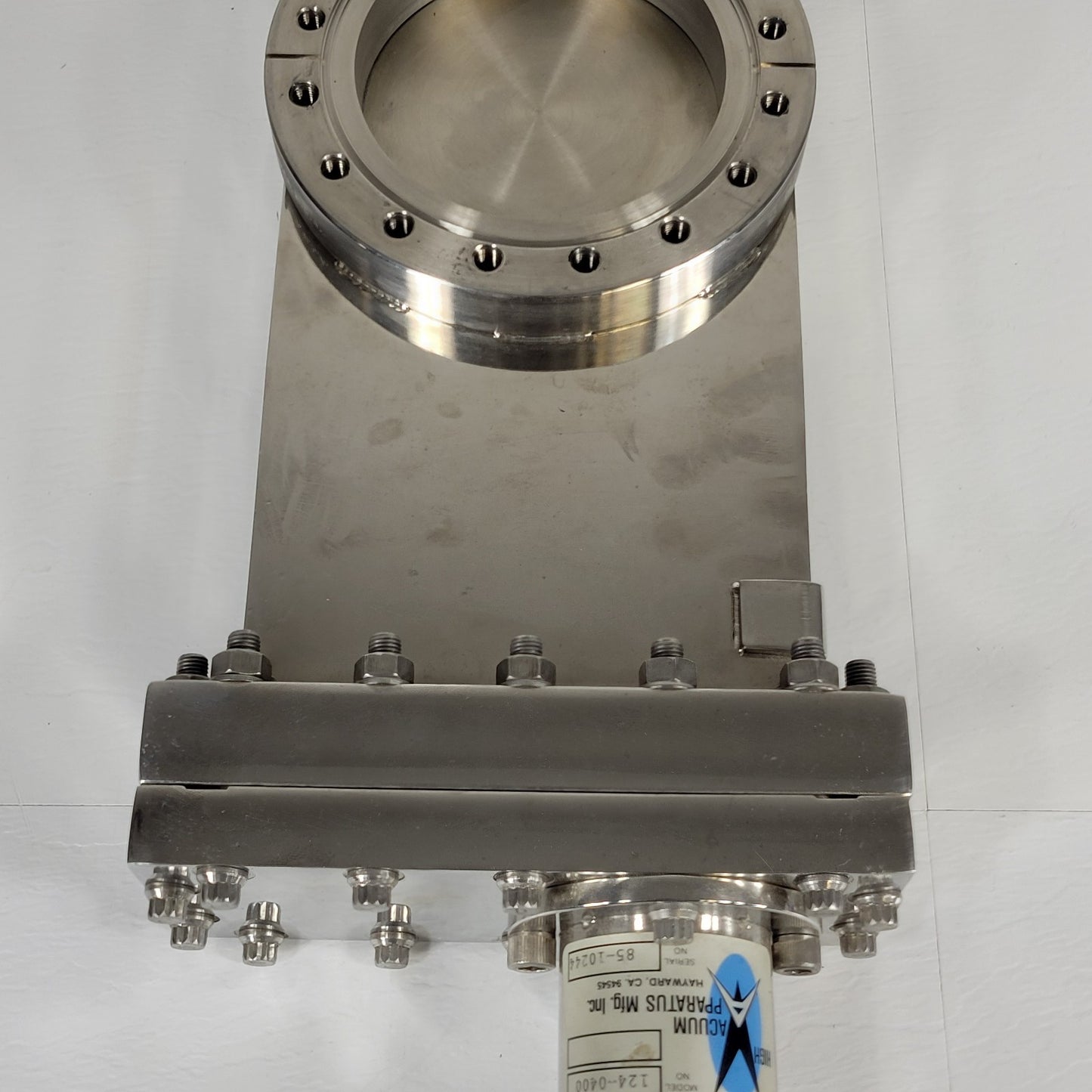 HVA 124-0400 Manual Gate Valve DN100CF 6" CF Conflat Ultra High Vacuum Apparatus