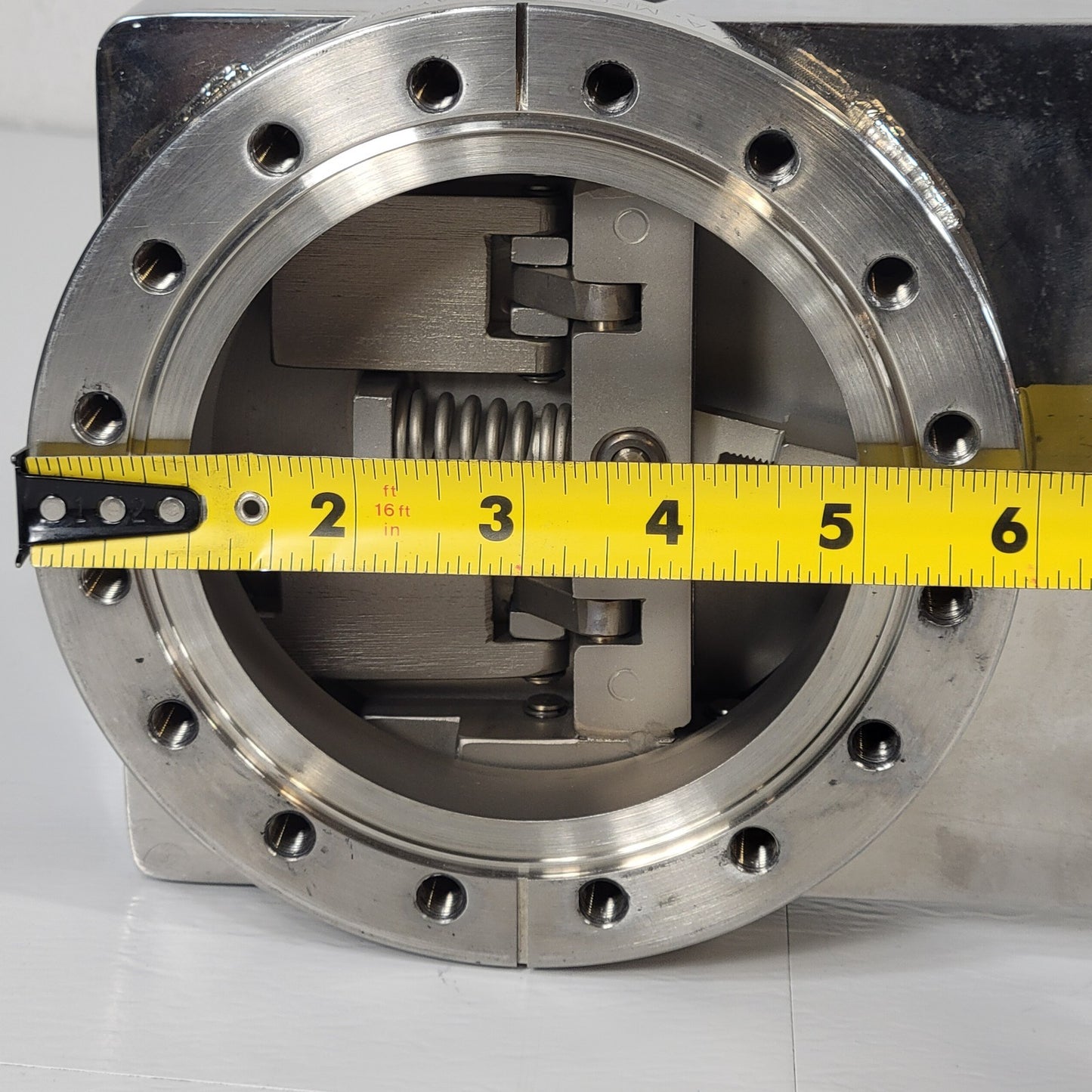 HVA 124-0400 Manual Gate Valve DN100CF 6" CF Conflat Ultra High Vacuum Apparatus
