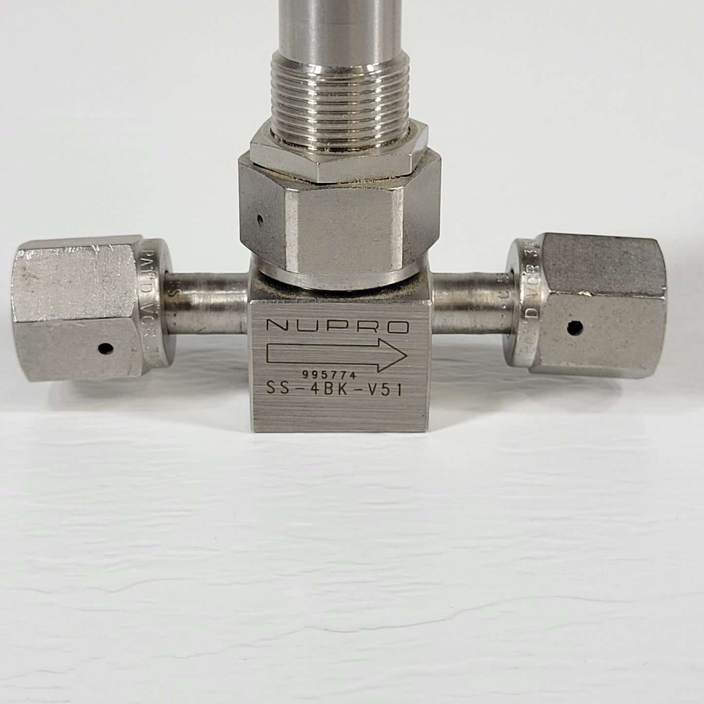 Nupro SS-4BK-V51 Manual Bellows Valve Stainless Steel VCR 316 Face Seal Vacuum