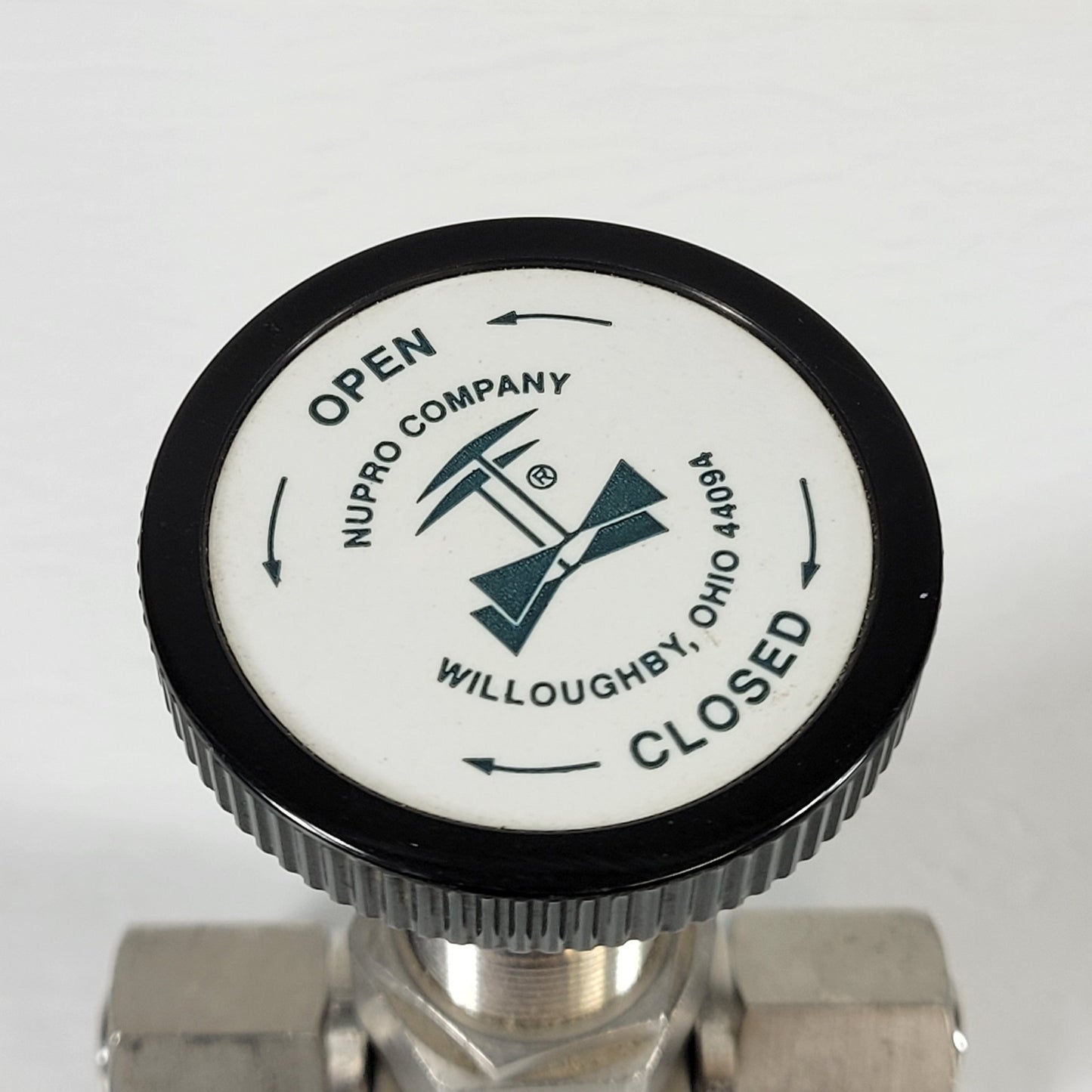 Nupro SS-4BK-V51 Manual Bellows Valve Stainless Steel VCR 316 Face Seal Vacuum