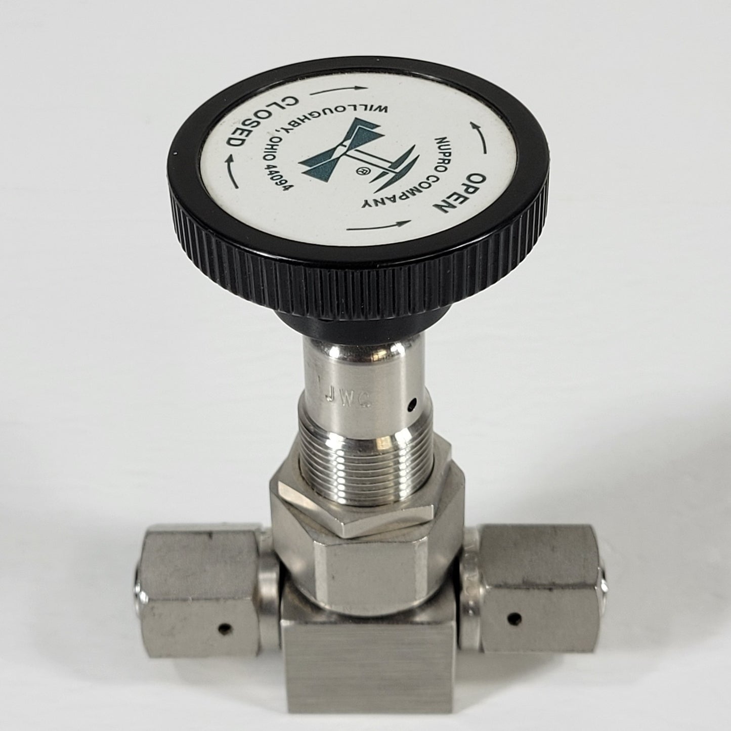 Nupro SS-4BK-V51 Manual Bellows Valve Stainless Steel VCR 316 Face Seal Vacuum