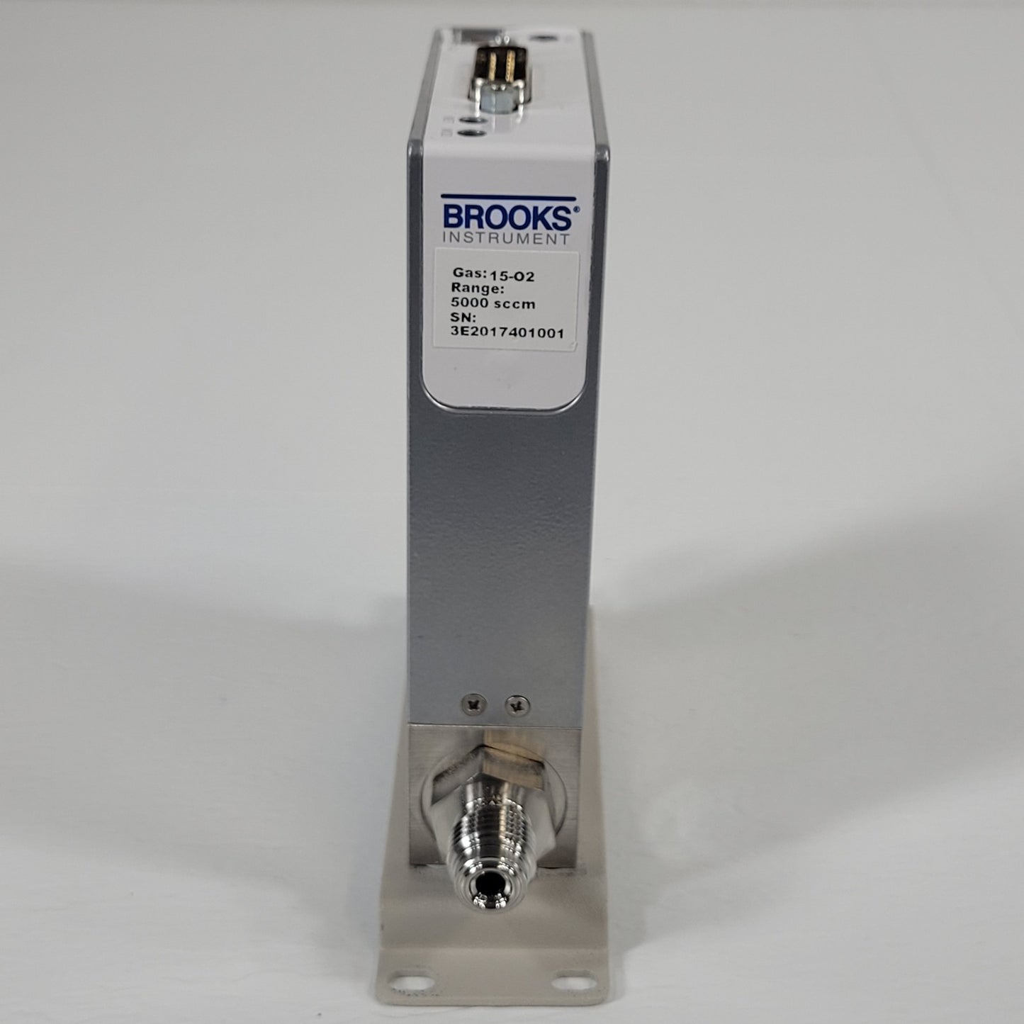 Brooks GF040 0015005Ll Mass Flow Controller MFC 15-O2 Oxygen Gas 5000 SCCM