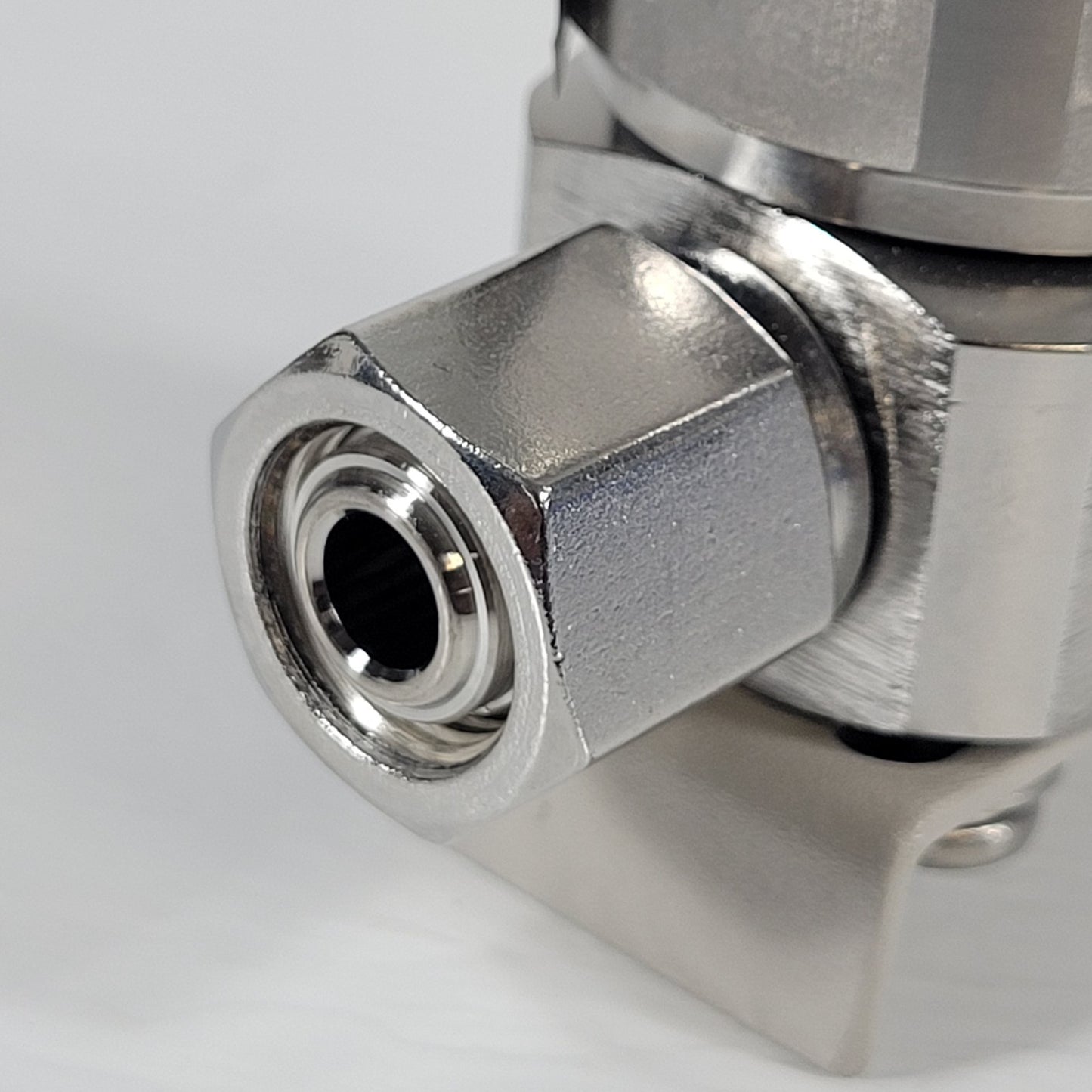 Parker Veriflo 955A0PLPNCSFSFF2.78 Diaphragm Pneumatic Valve 1/4" VCR 955A