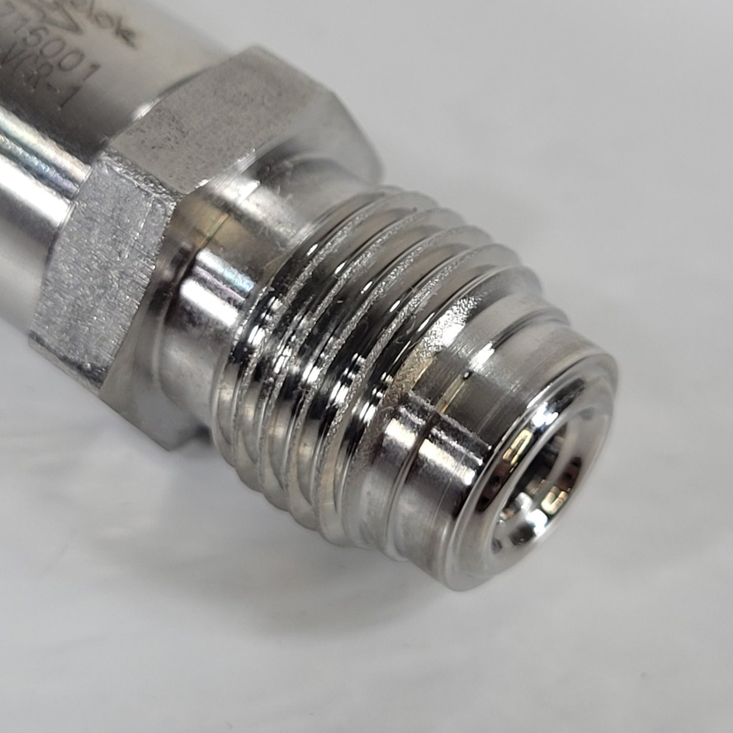 Swagelok SS-4C-VCR-1 Stainless Steel Poppet Check Valve Fixed Pressure 1/4" VCR