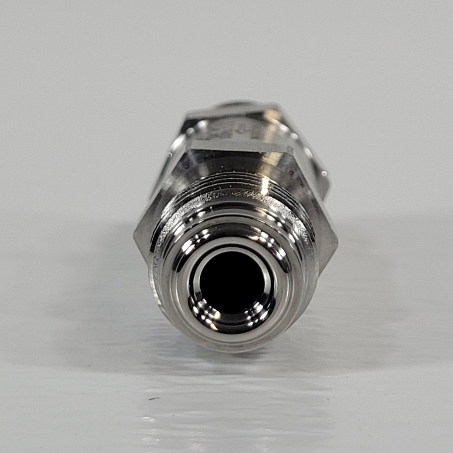 Swagelok SS-4C-VCR-1 Stainless Steel Poppet Check Valve Fixed Pressure 1/4" VCR
