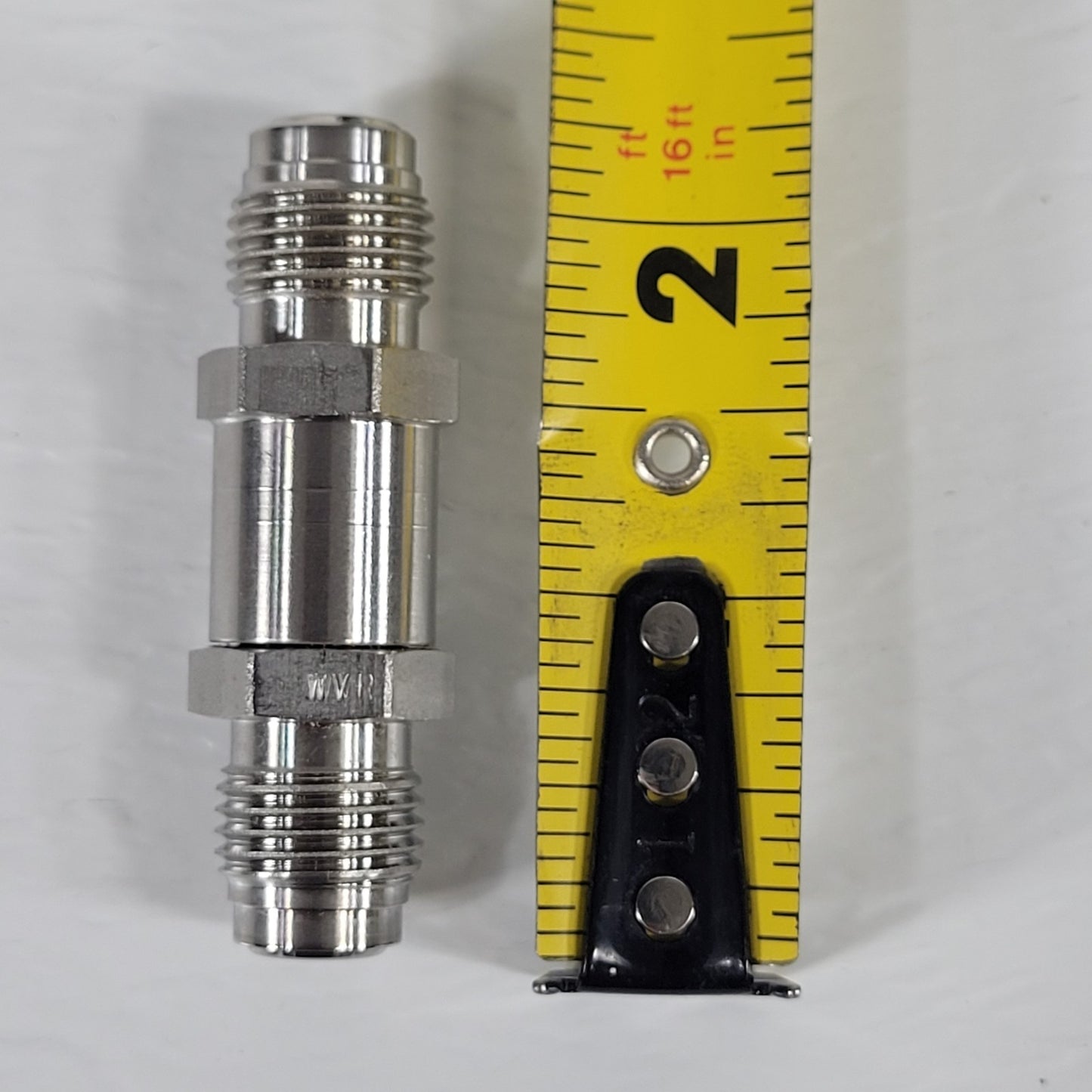 Swagelok SS-4C-VCR-1 Stainless Steel Poppet Check Valve Fixed Pressure 1/4" VCR