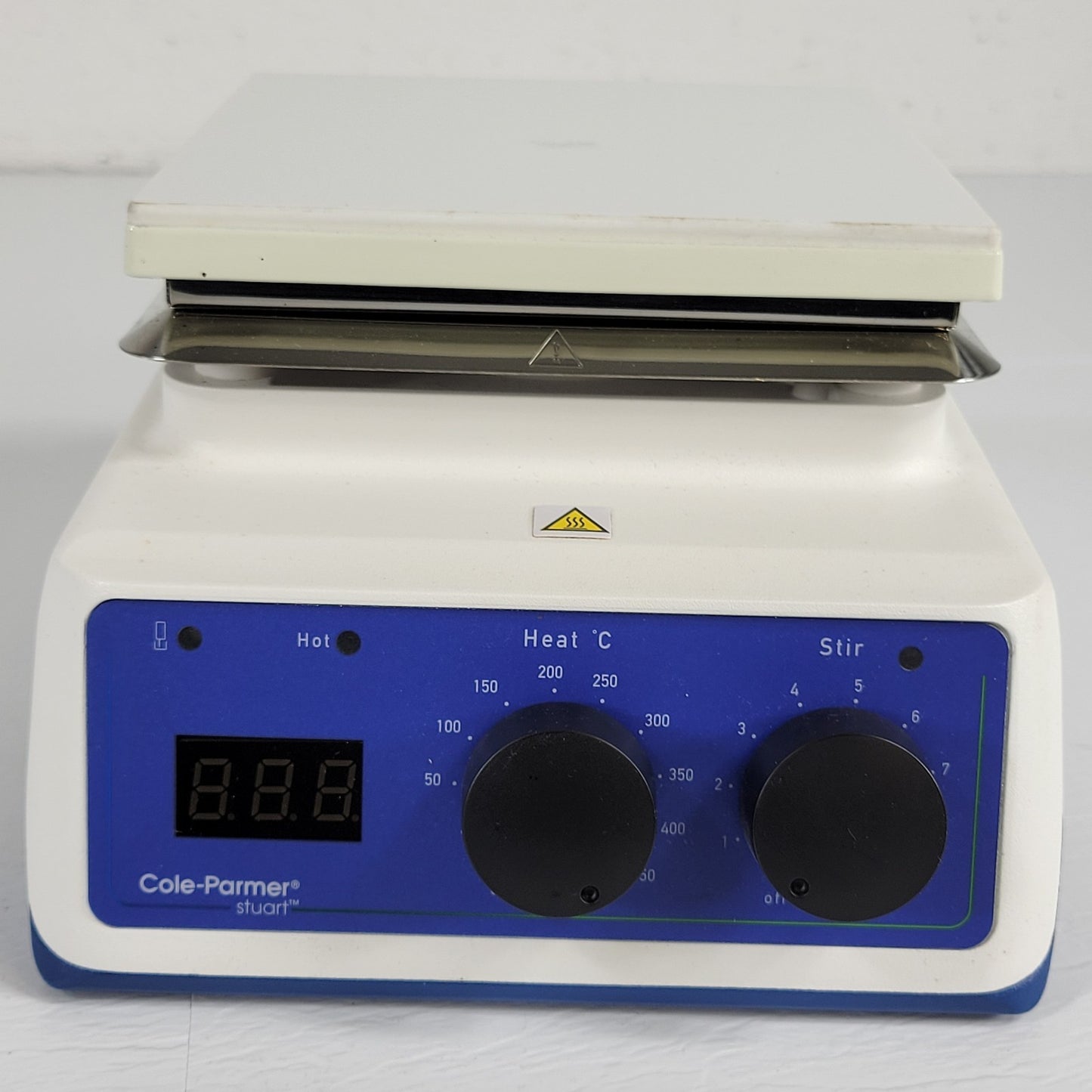 Cole-Parmer Stuart 04807-63 Hot Plate & Magnetic Stirrer 405° High Temperature