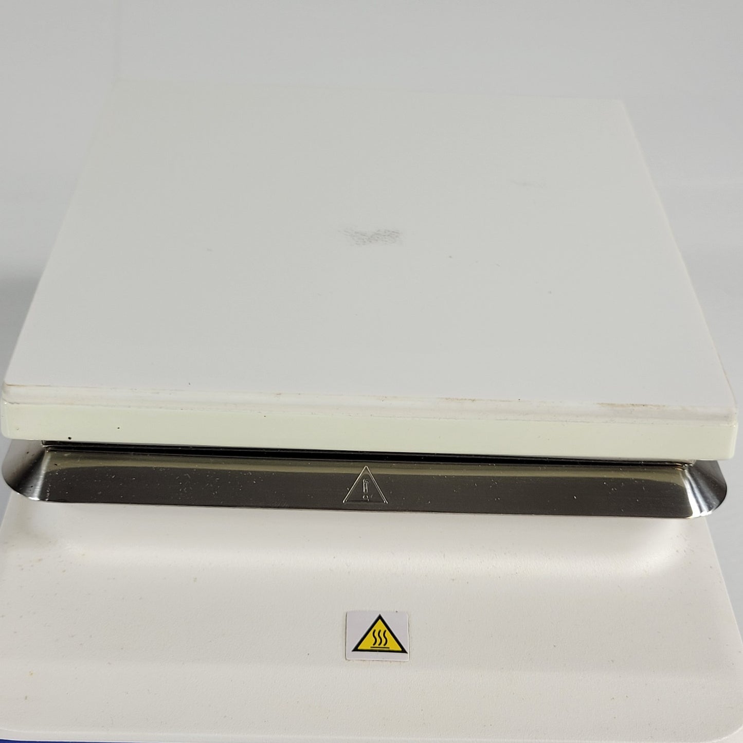 Cole-Parmer Stuart 04807-63 Hot Plate & Magnetic Stirrer 405° High Temperature