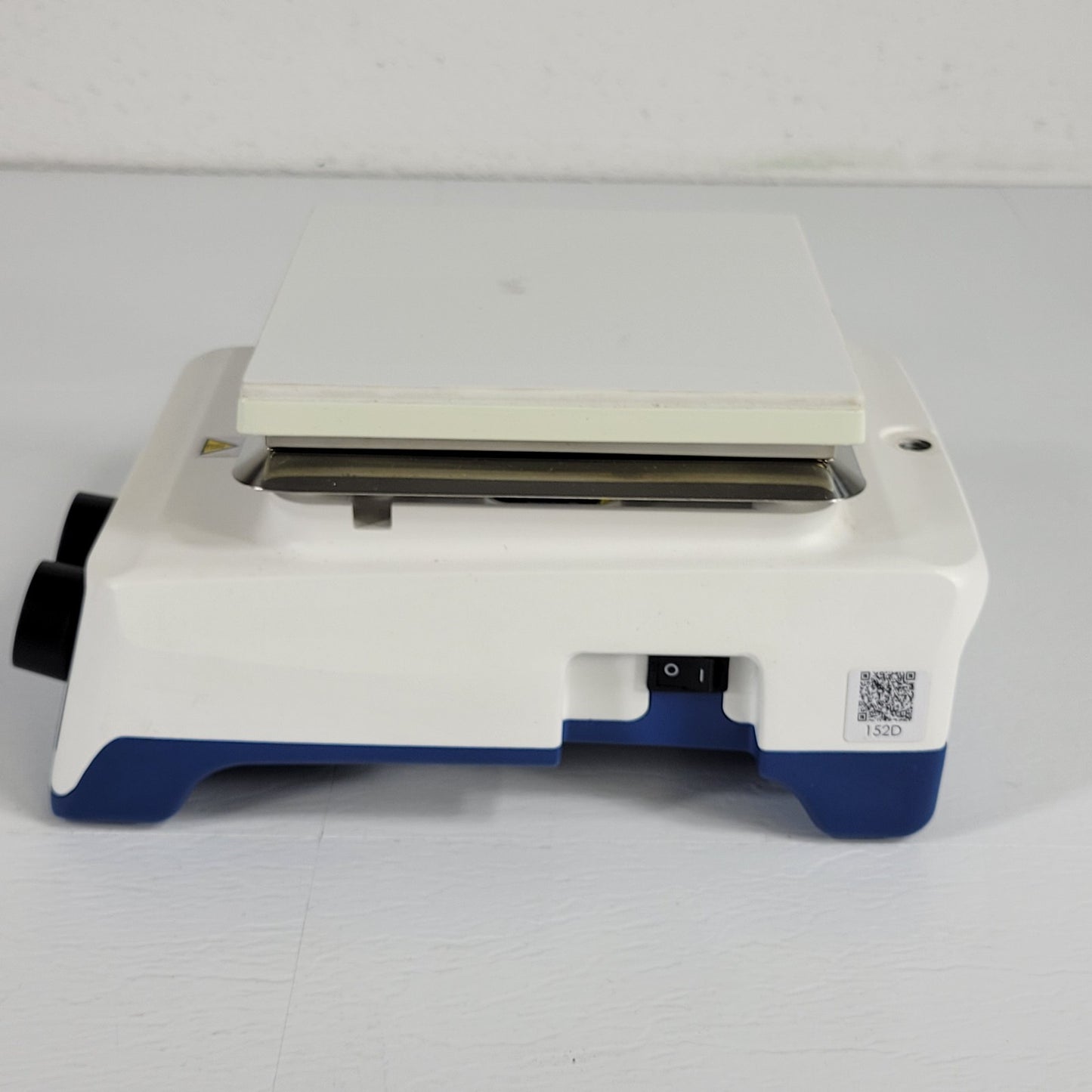 Cole-Parmer Stuart 04807-63 Hot Plate & Magnetic Stirrer 405° High Temperature