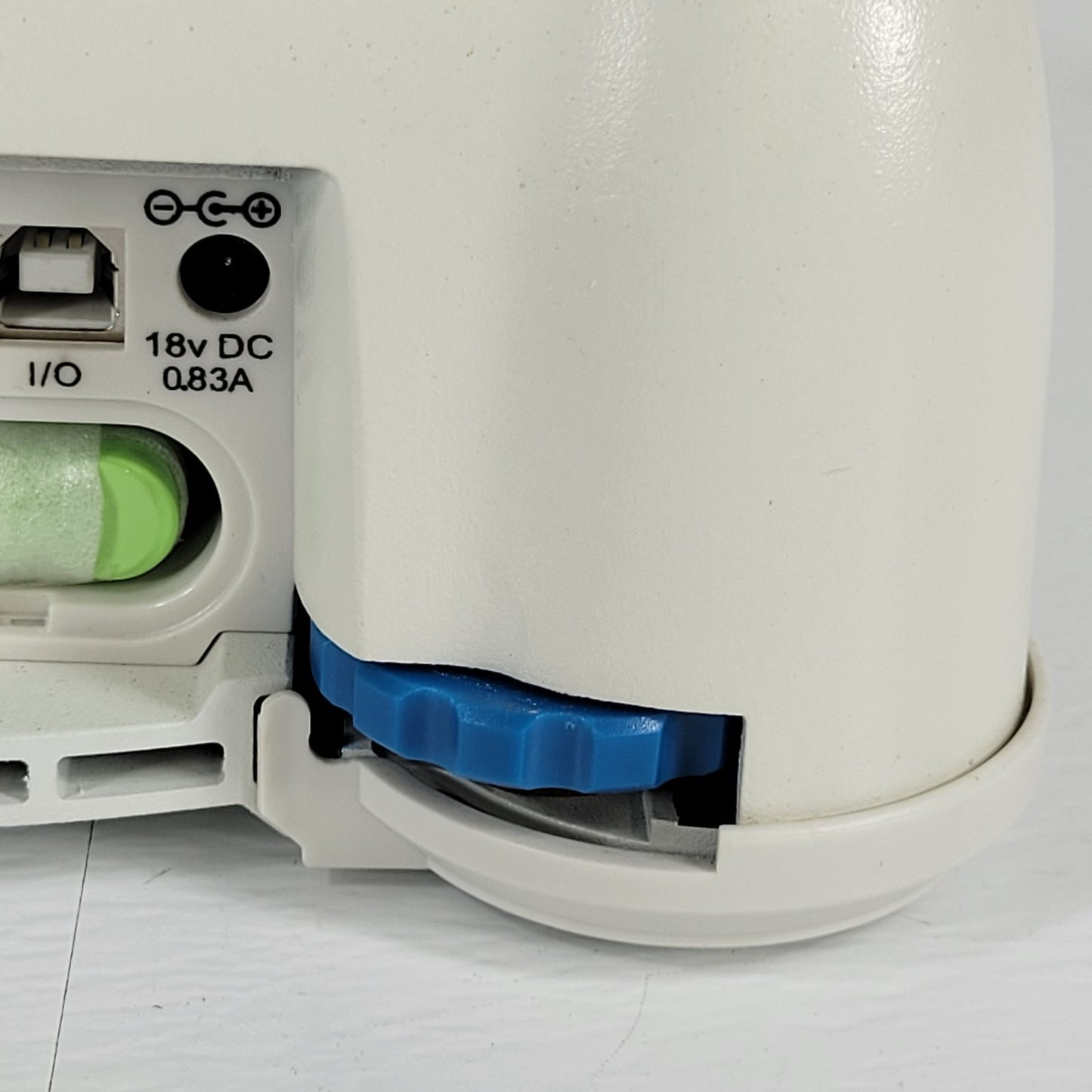 Cole-Parmer LB-200-2202e Toploading Precision Balance 2200g Capacity x .01g