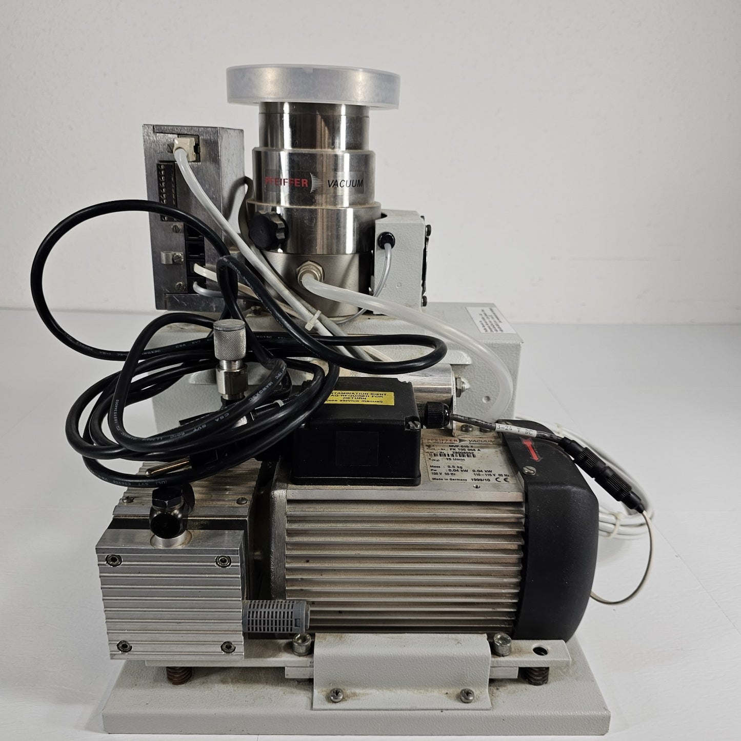 FOR PARTS Pfeiffer High Vacuum Turbo Pumping Station TSU 071E TMU 071 P TC 600