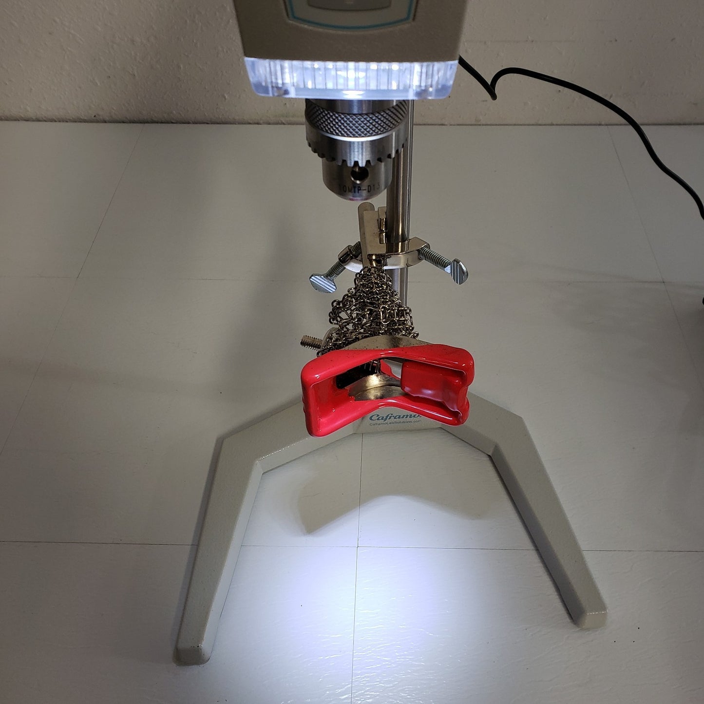 Caframo 2002 Digital Overhead Stirrer & Adjustable Mount 40-2002rpm Speed