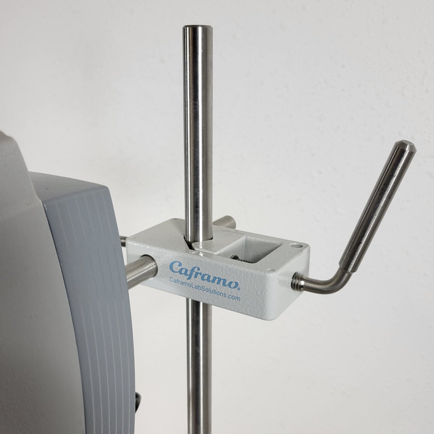 Caframo 2002 Digital Overhead Stirrer & Adjustable Mount 40-2002rpm Speed