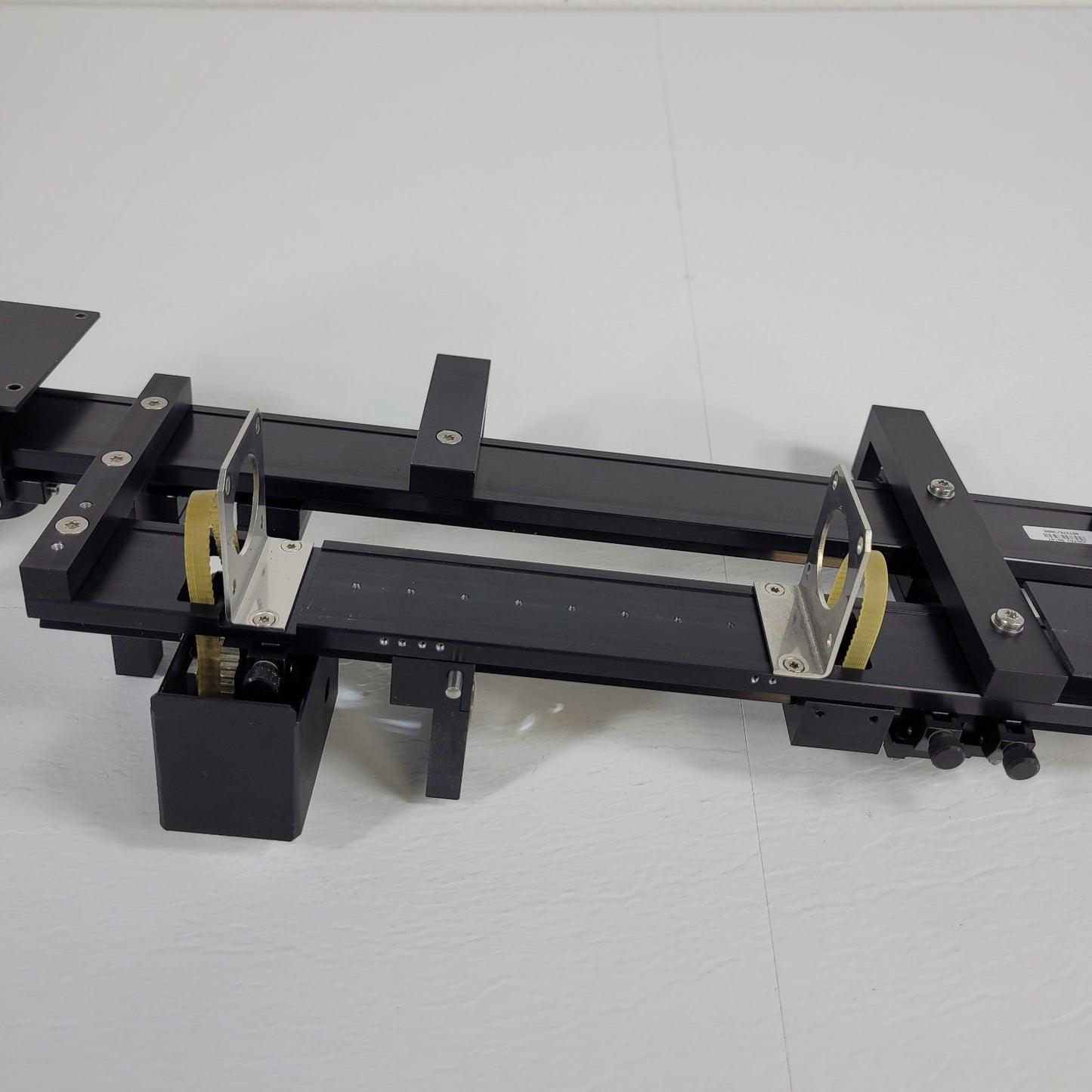 Small "V" Optical Rail Assembly High Precision Belt Driven Lens Movement Bruker