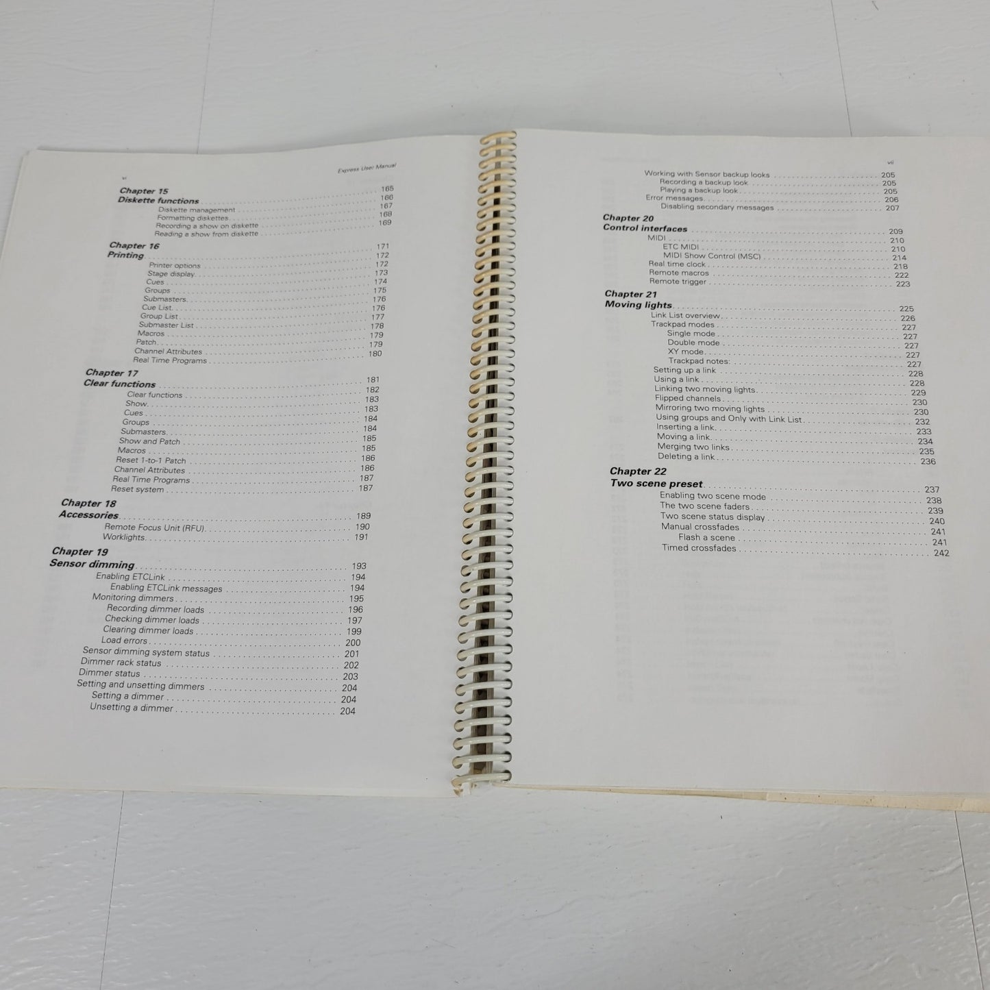 Electronic Theatre Controls ETC Express Light Board Version 2.0 User Manual