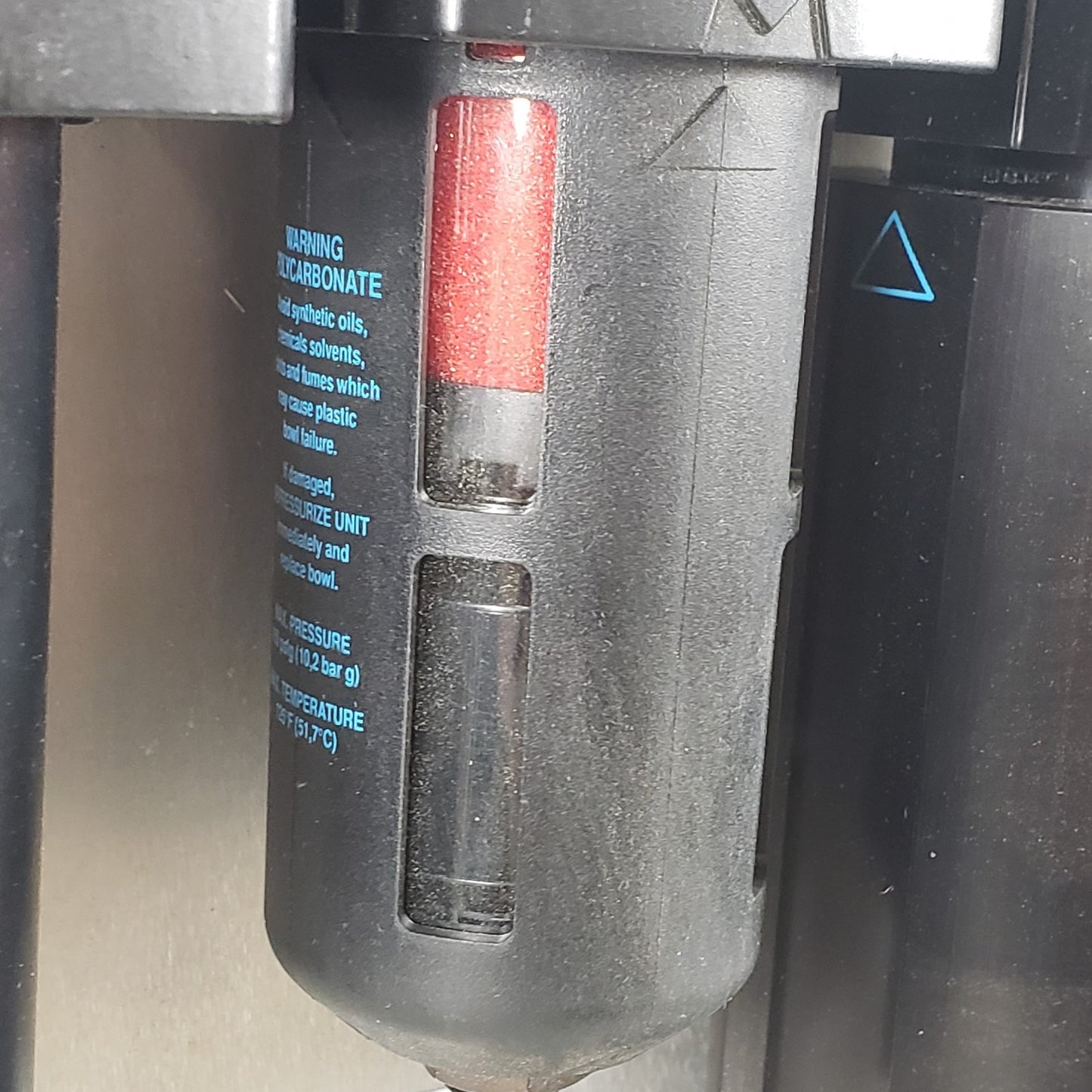Wilkerson B28-03FHG0 M18-03-CG00 MSD-03-KB2D Compressed Air Filtration System