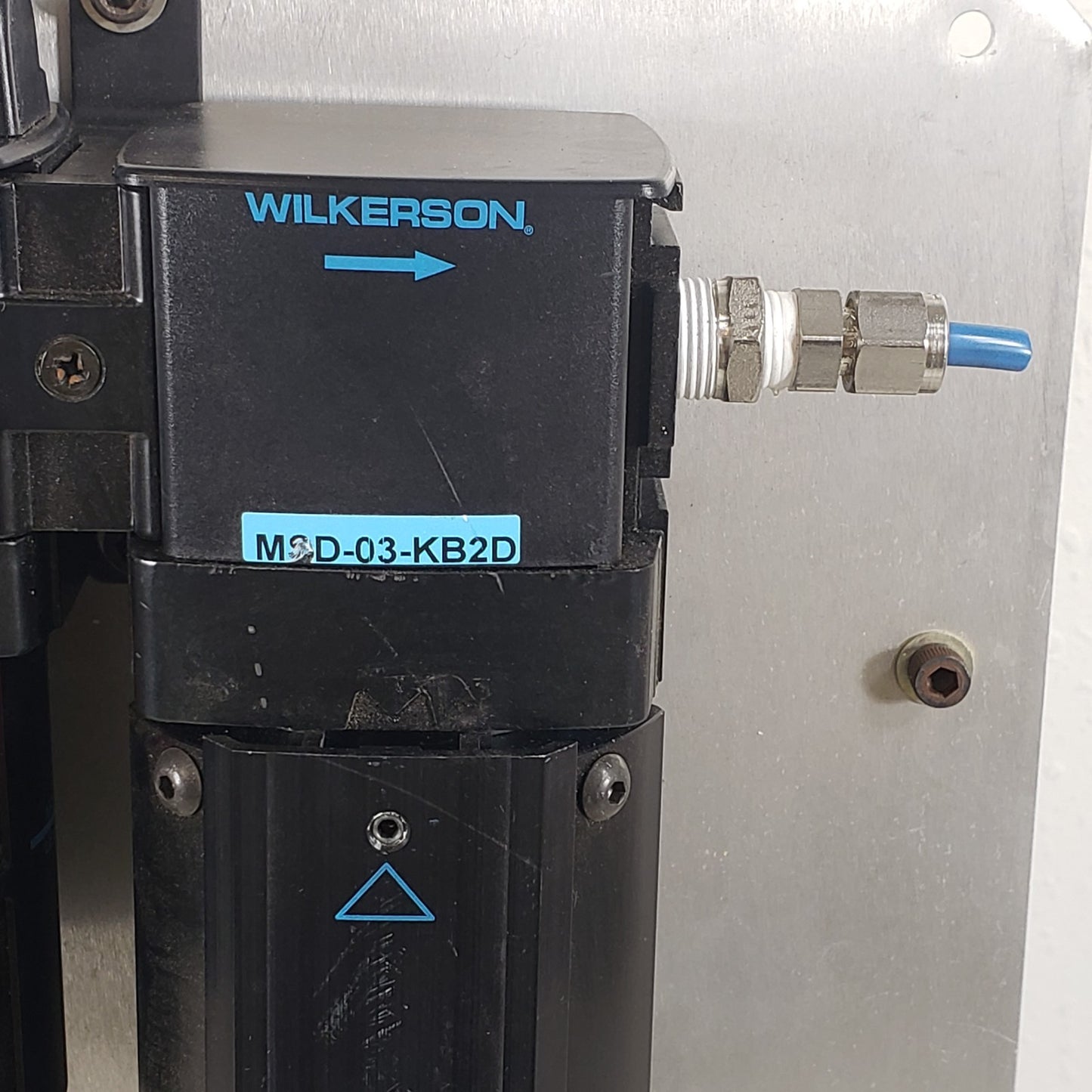 Wilkerson B28-03FHG0 M18-03-CG00 MSD-03-KB2D Compressed Air Filtration System