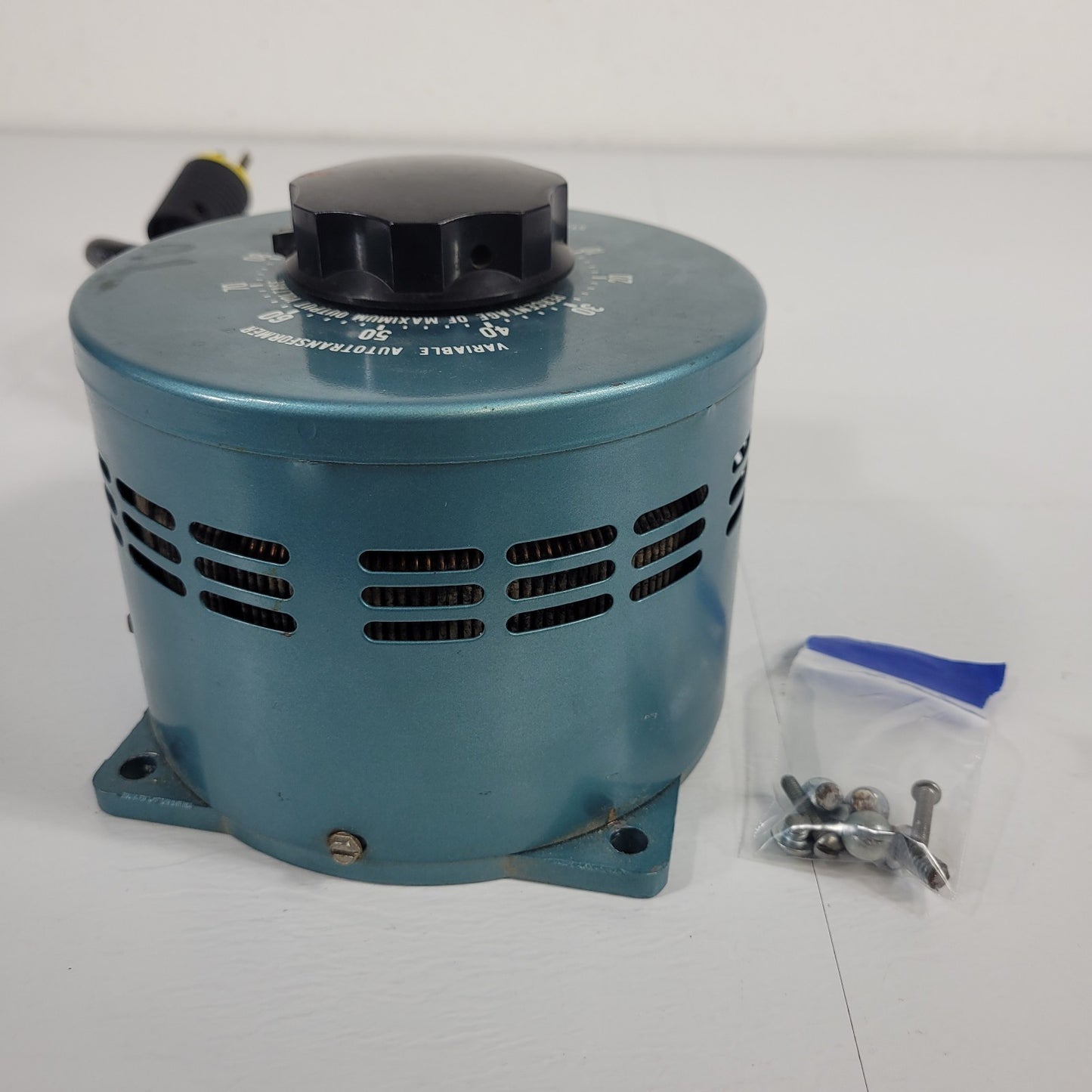 TESTED WORKS Staco 3PN1510 Variable Autotransformer Variac 120V 15A 2.1kVA Fused