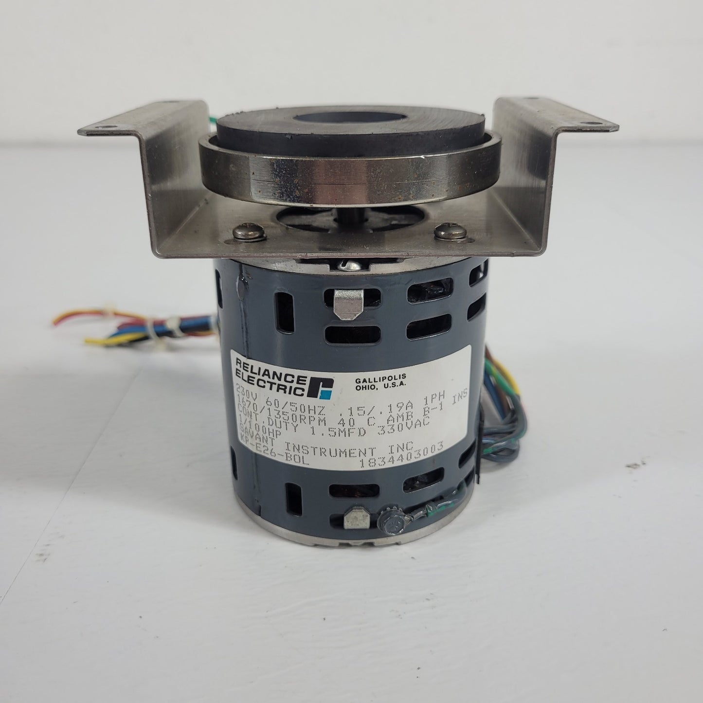 Reliance Electric KP-E26-BOL 230V 60/50Hz Motor 1/100 HP Cont Duty 1.5MFD Savant