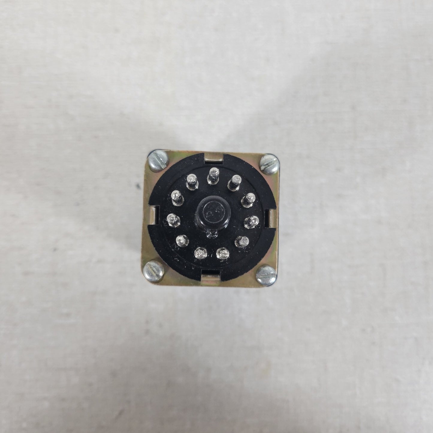 Deltrol 20110-84 3PDT 10A 120V Coil with Breakout Connector Board