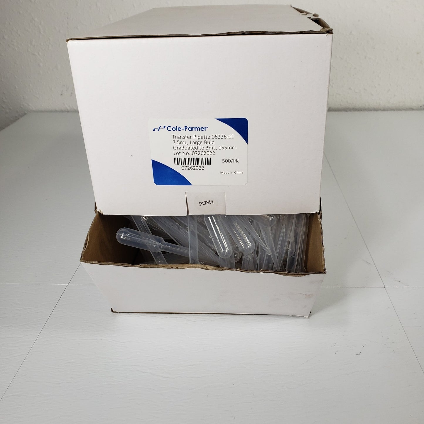Cole-Parmer Transfer Pipette 06226-01 7.5mL Large Bulb Graduated To 3mL 155mm