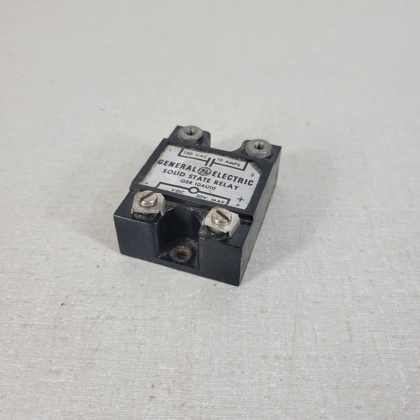 General Electric Solid State Relay GSR 10AU10 10A 120VAC 30VDC