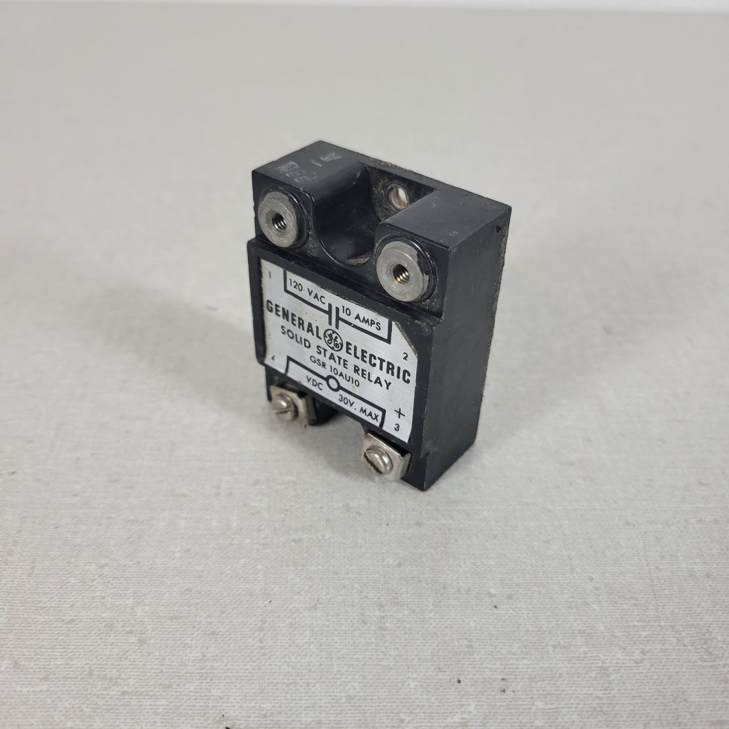 General Electric Solid State Relay GSR 10AU10 10A 120VAC 30VDC