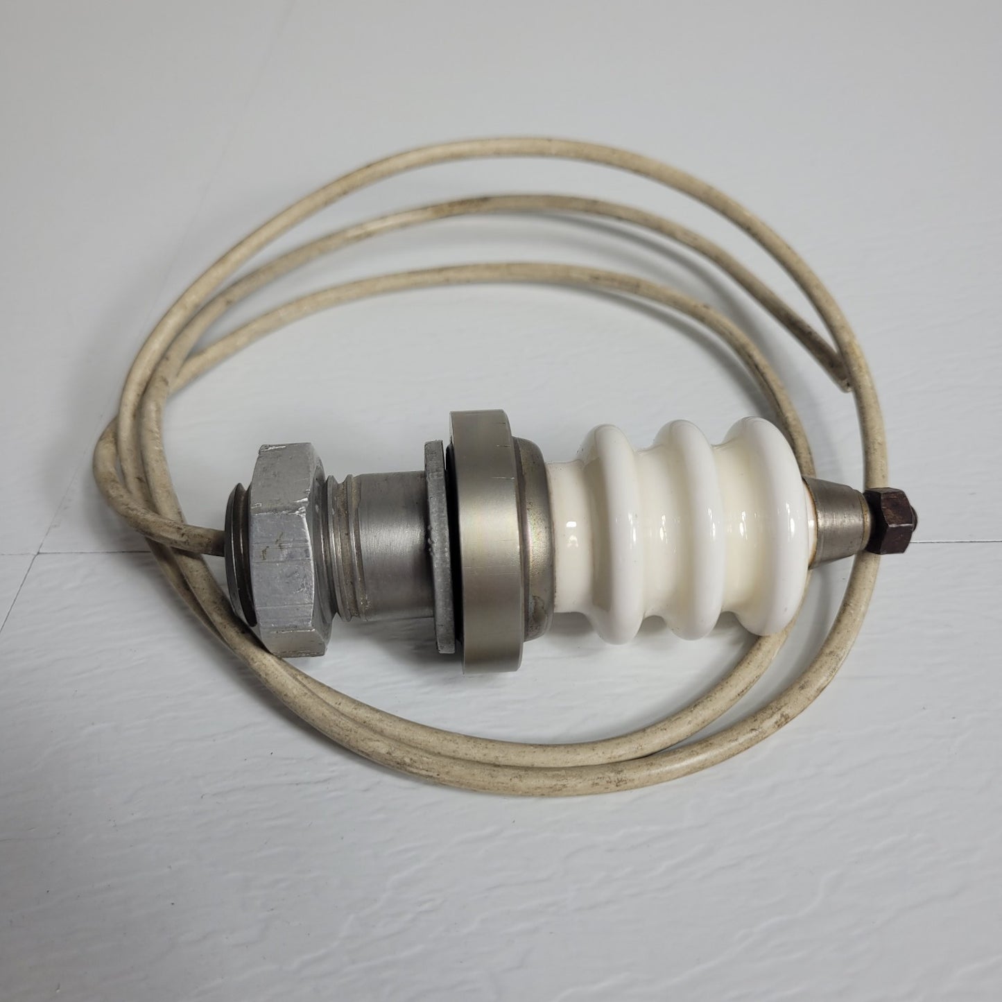 Eaton High Voltage Feedthrough Assembly Ceramic Insulator w/ 2' 5" Cable