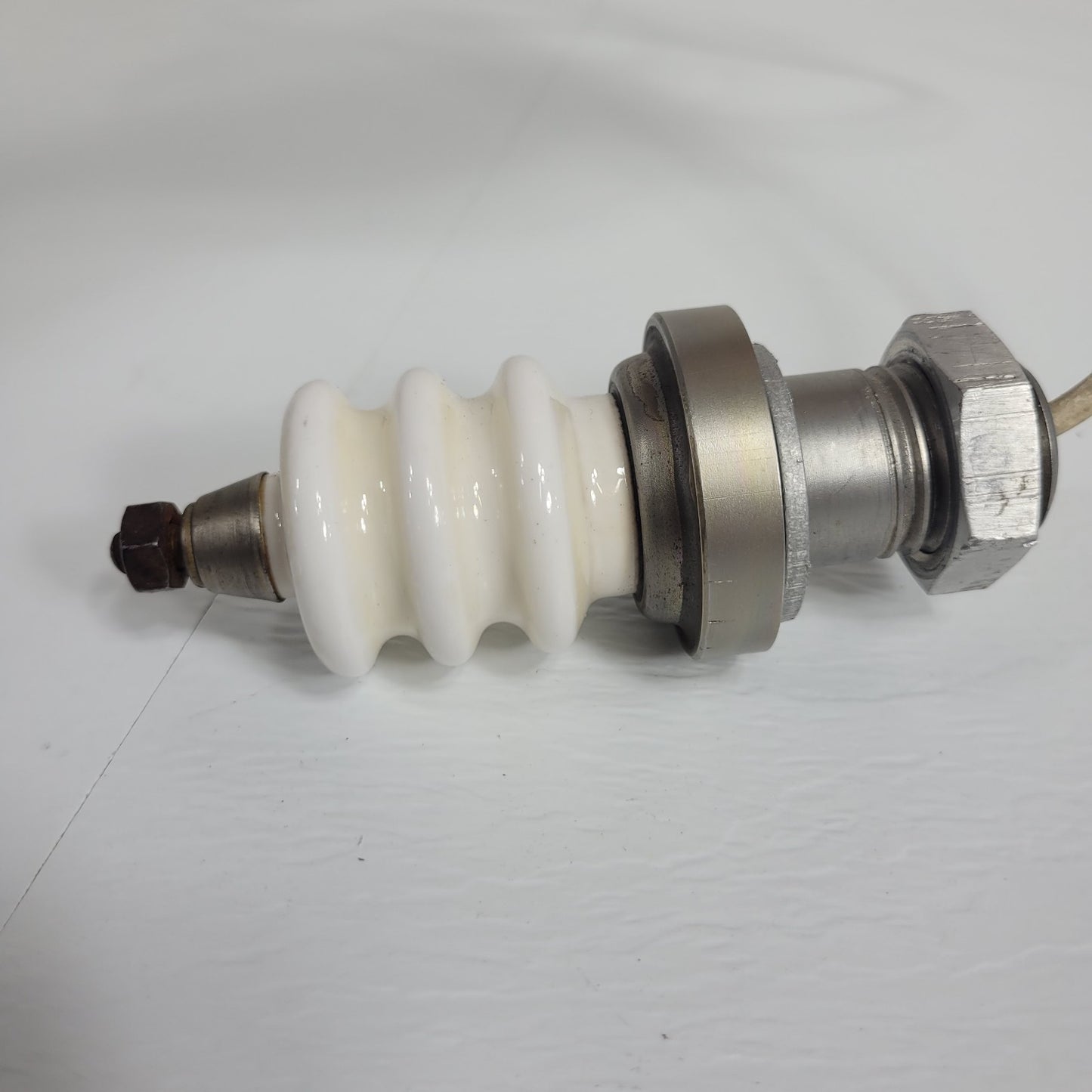 Eaton High Voltage Feedthrough Assembly Ceramic Insulator w/ 2' 5" Cable