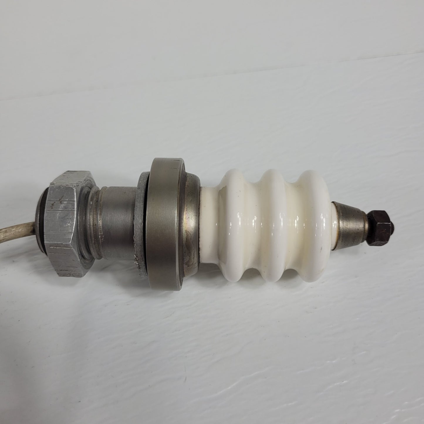 Eaton High Voltage Feedthrough Assembly Ceramic Insulator w/ 2' 5" Cable