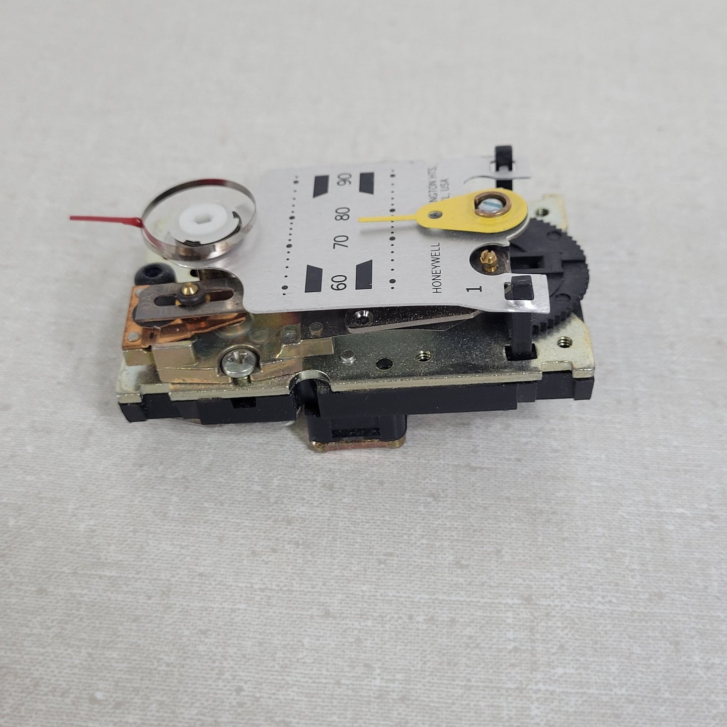 Honeywell TP973A-2076 Pneumatic Thermostat 60-90 Degree Range