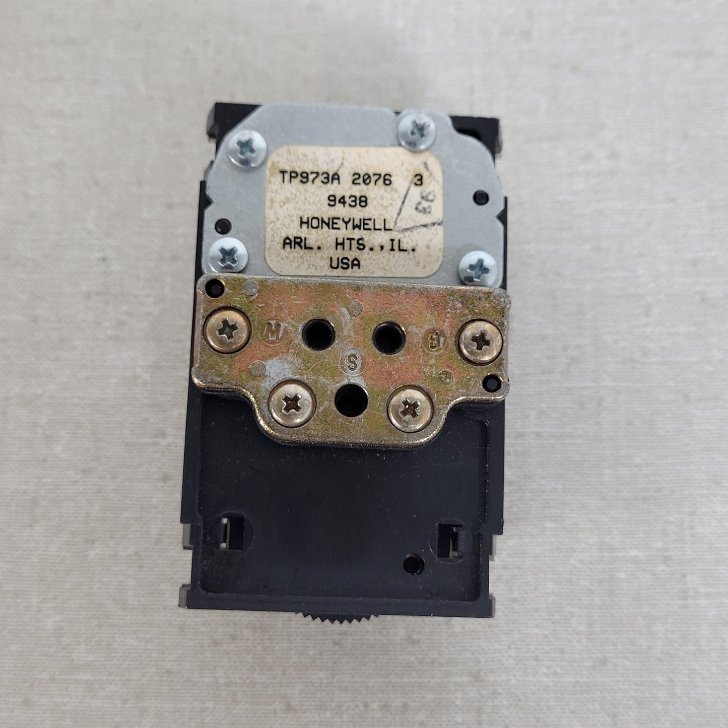 Honeywell TP973A-2076 Pneumatic Thermostat 60-90 Degree Range