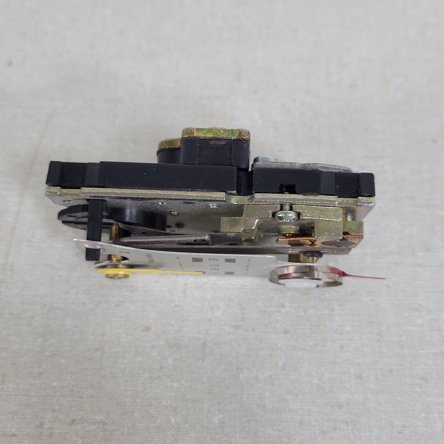 Honeywell TP973A-2076 Pneumatic Thermostat 60-90 Degree Range
