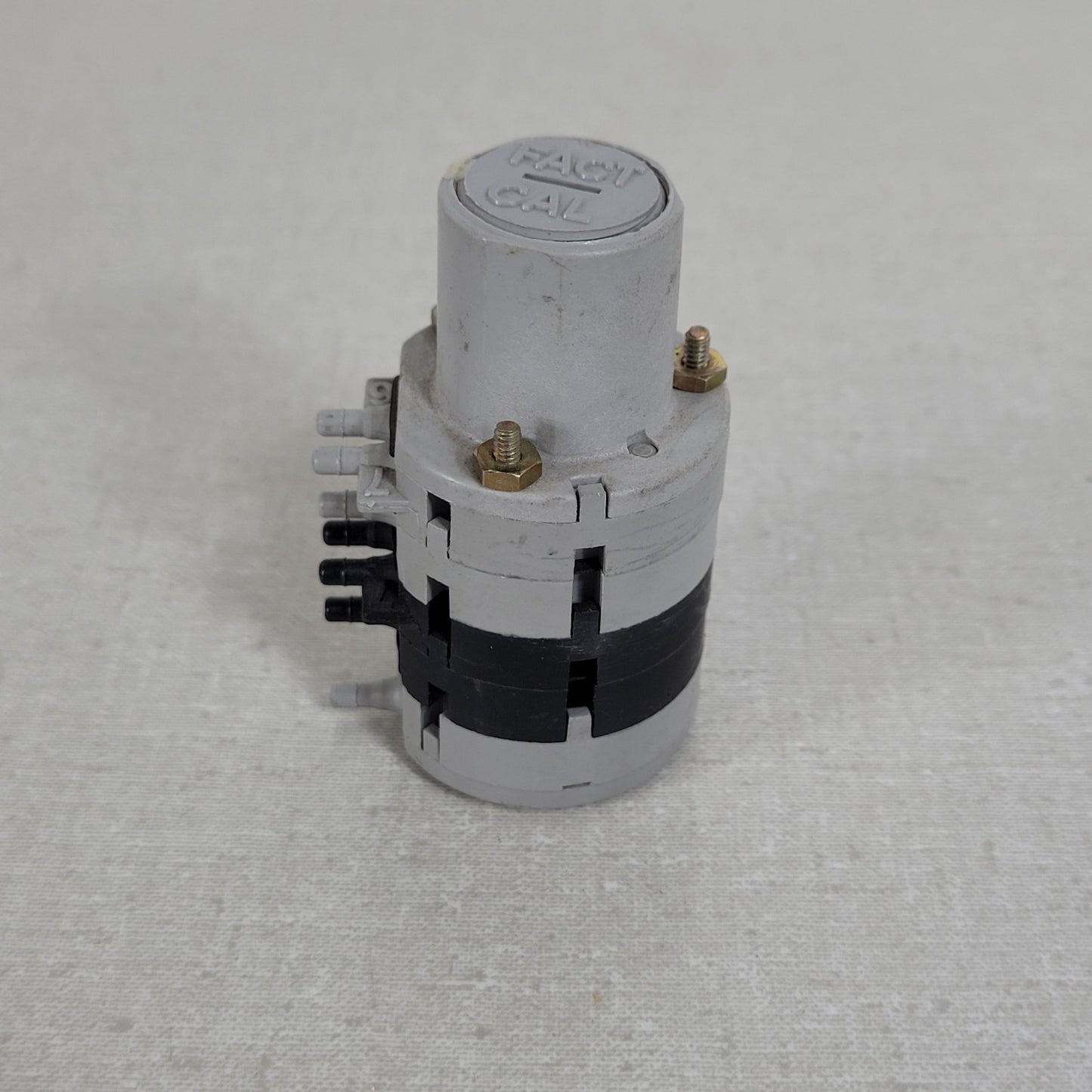 Honeywell RP670B Pneumatic Switching Relay Dual SPDT Switch 30psi