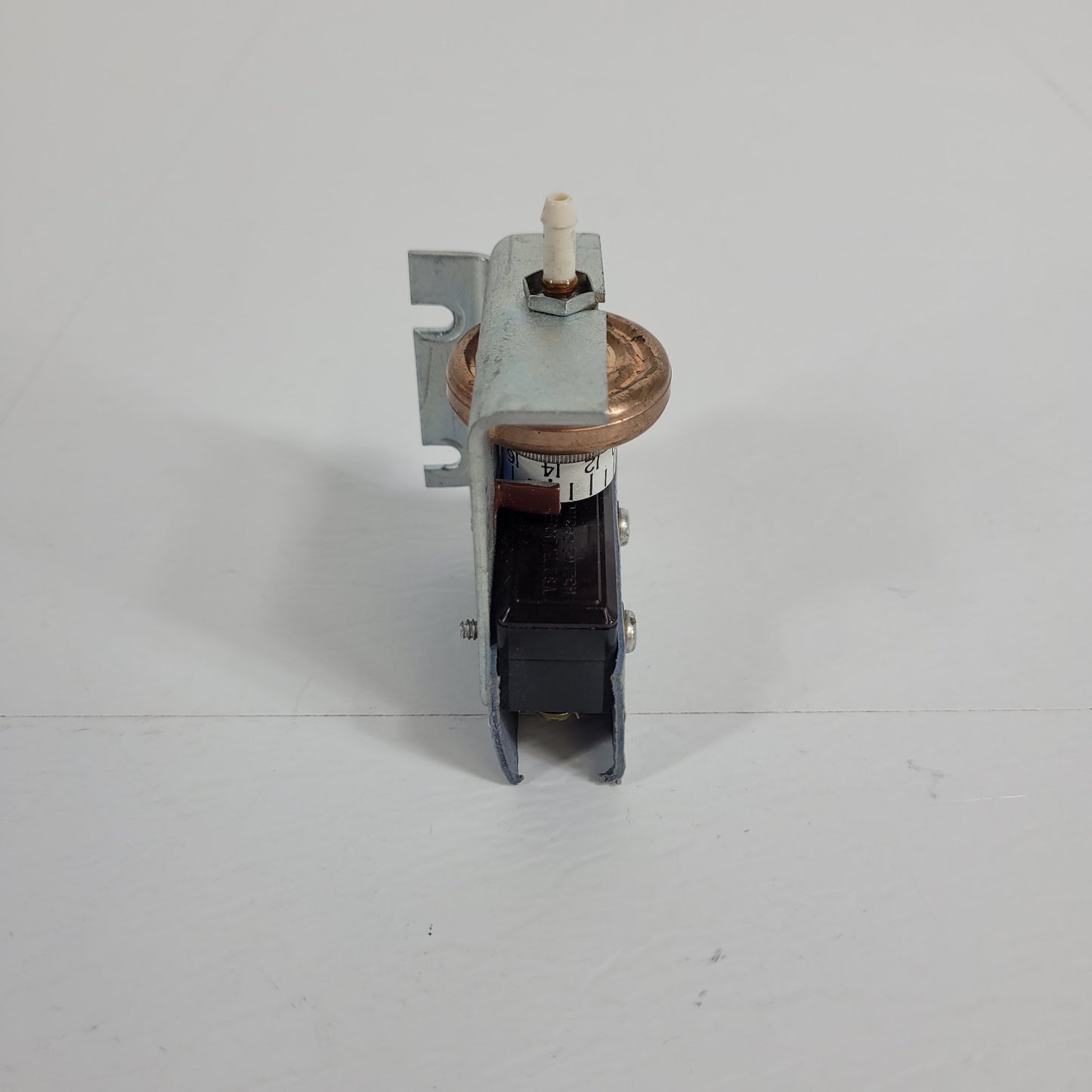 Johnson Service Co P-7100-1 Pneumatic Electric Switch 20A 480VAC SPDT