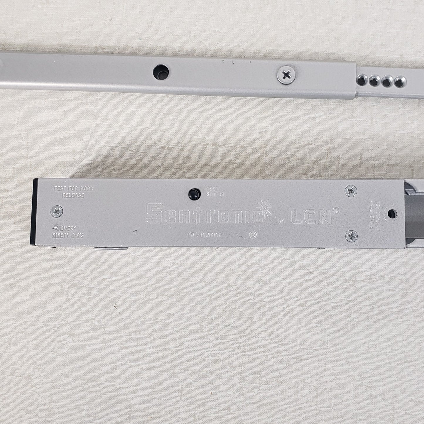 LCN 4040SE Electromagnetic Door Closer Sentronic Series Closers Alum Sliver STD