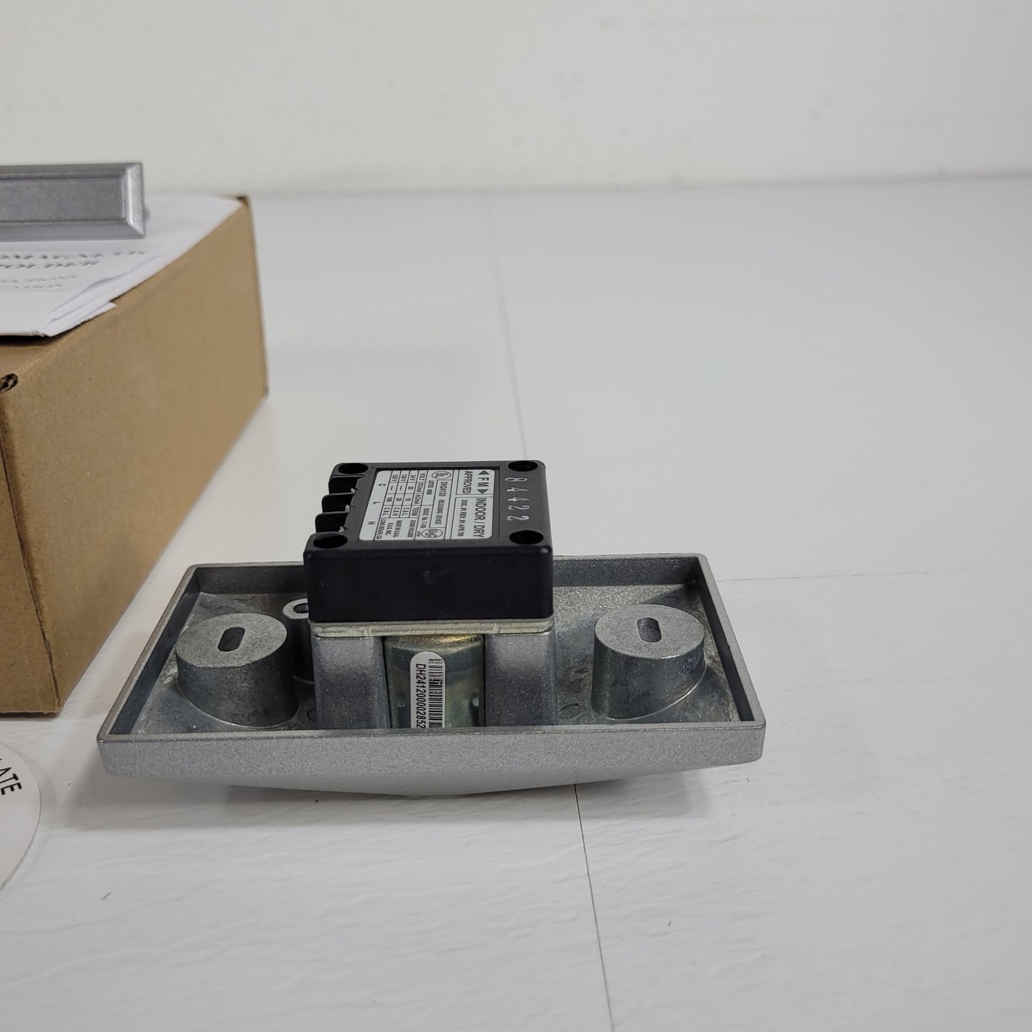 Electromagnetic Door Holder DH24120FPC Semi Flush Mount Fire Alarm Door Holder