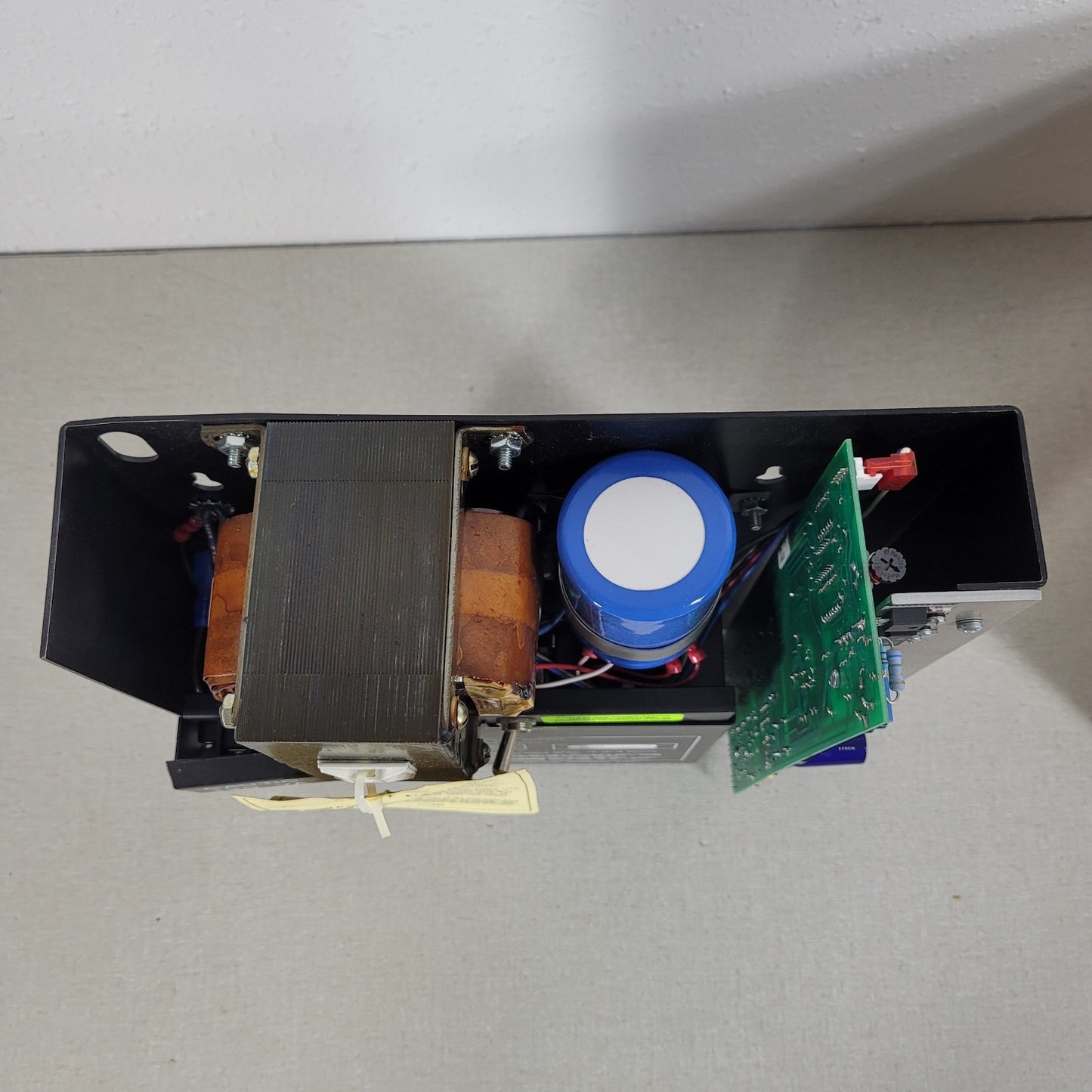 Ektacom HQ-1B Nurse Call DC Power Supply Class 2 B09001-13 ARFI 28VDC 15VDC 5VDC
