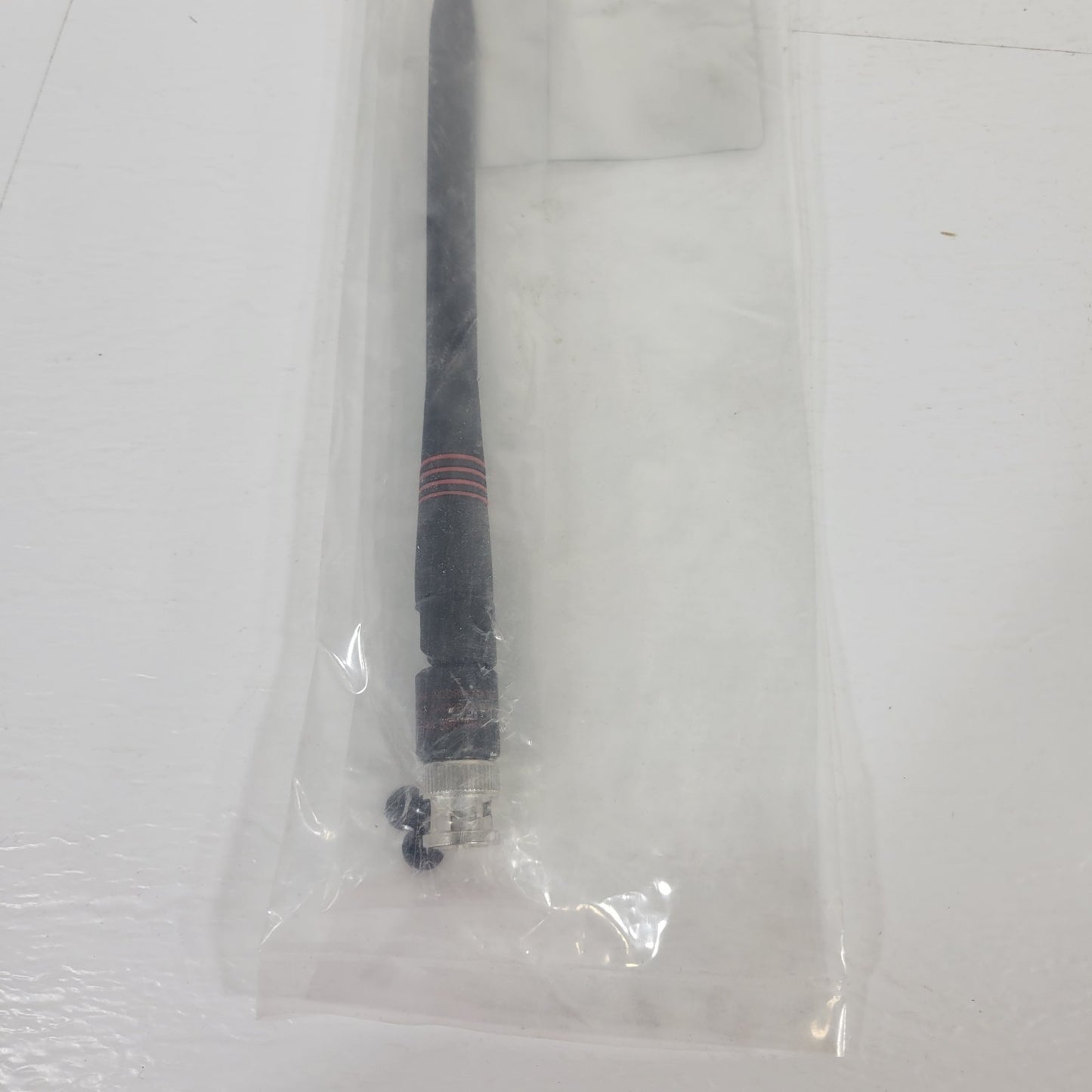 Shure UA820D Wireless Systems Half Wave Antenna 554 To 590 MHz (J1, J2 Codes)